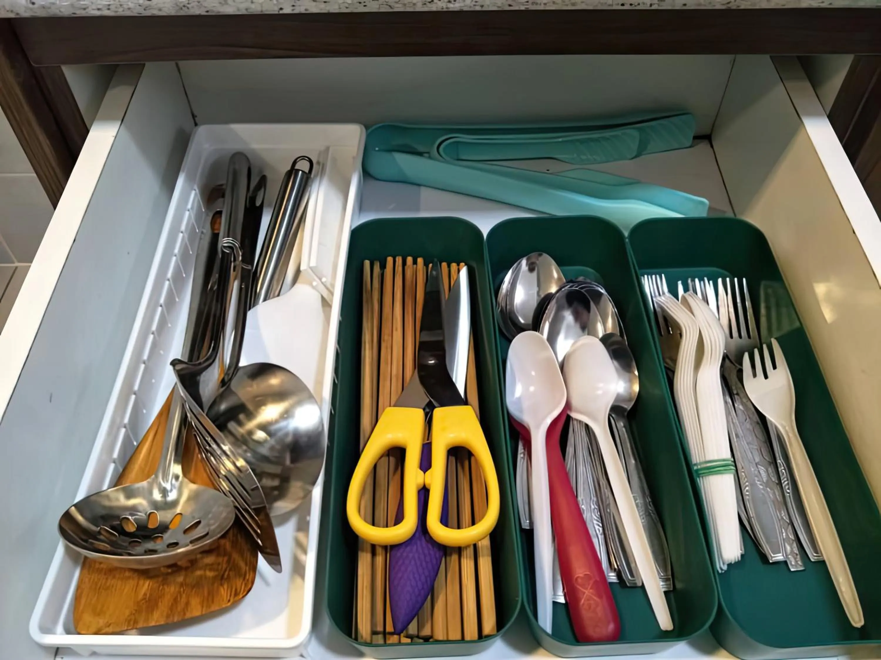 Kitchen or kitchenette in MiahPuteh Cozy Homestay Cameron Highlands Pasar Malam