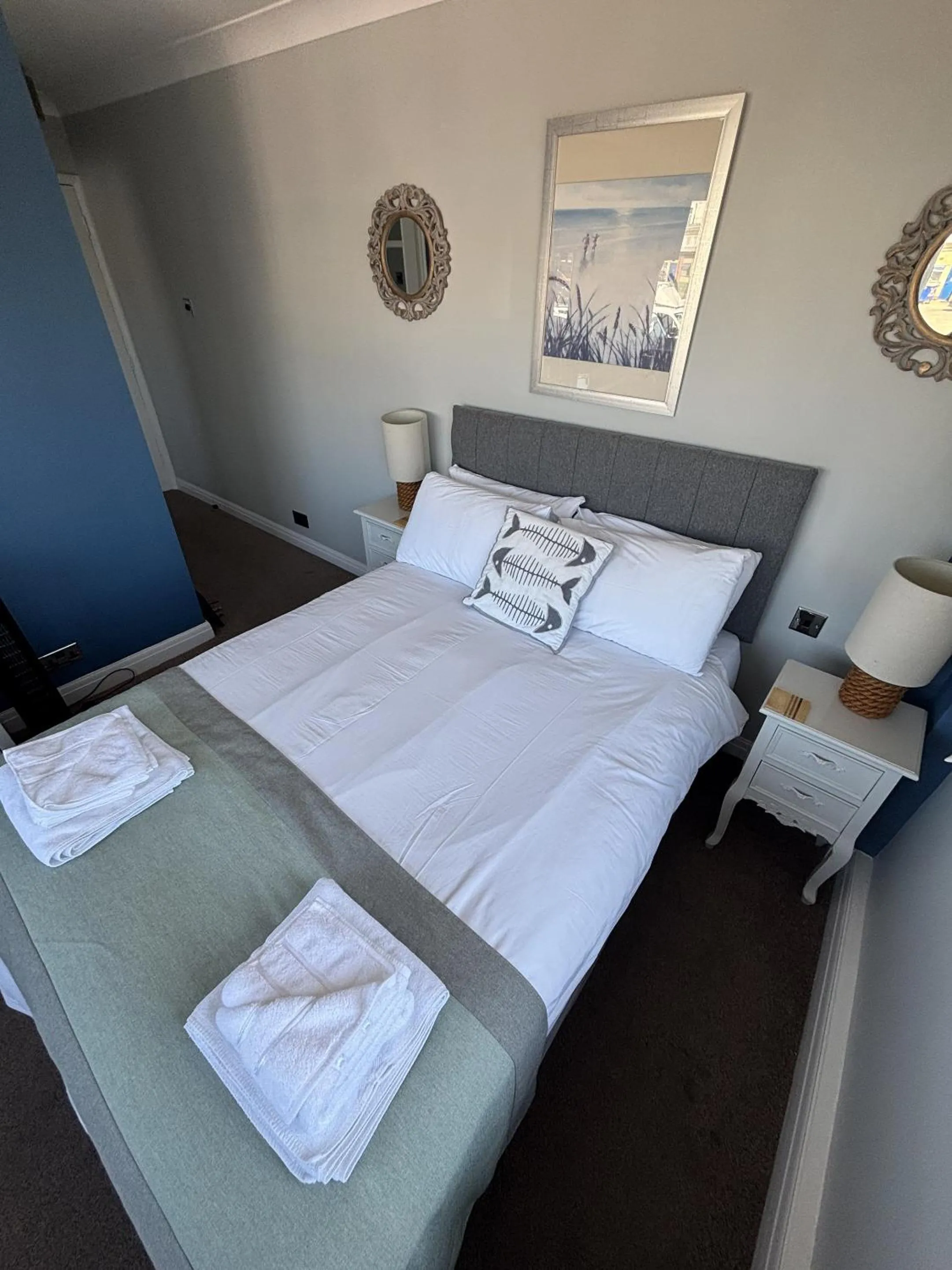 Bedroom, Bed in Salt on the Harbour