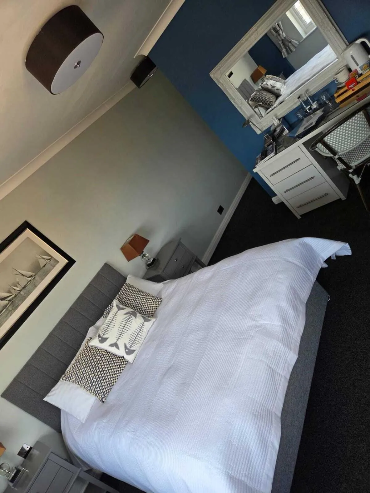 Bedroom, Bed in Salt on the Harbour