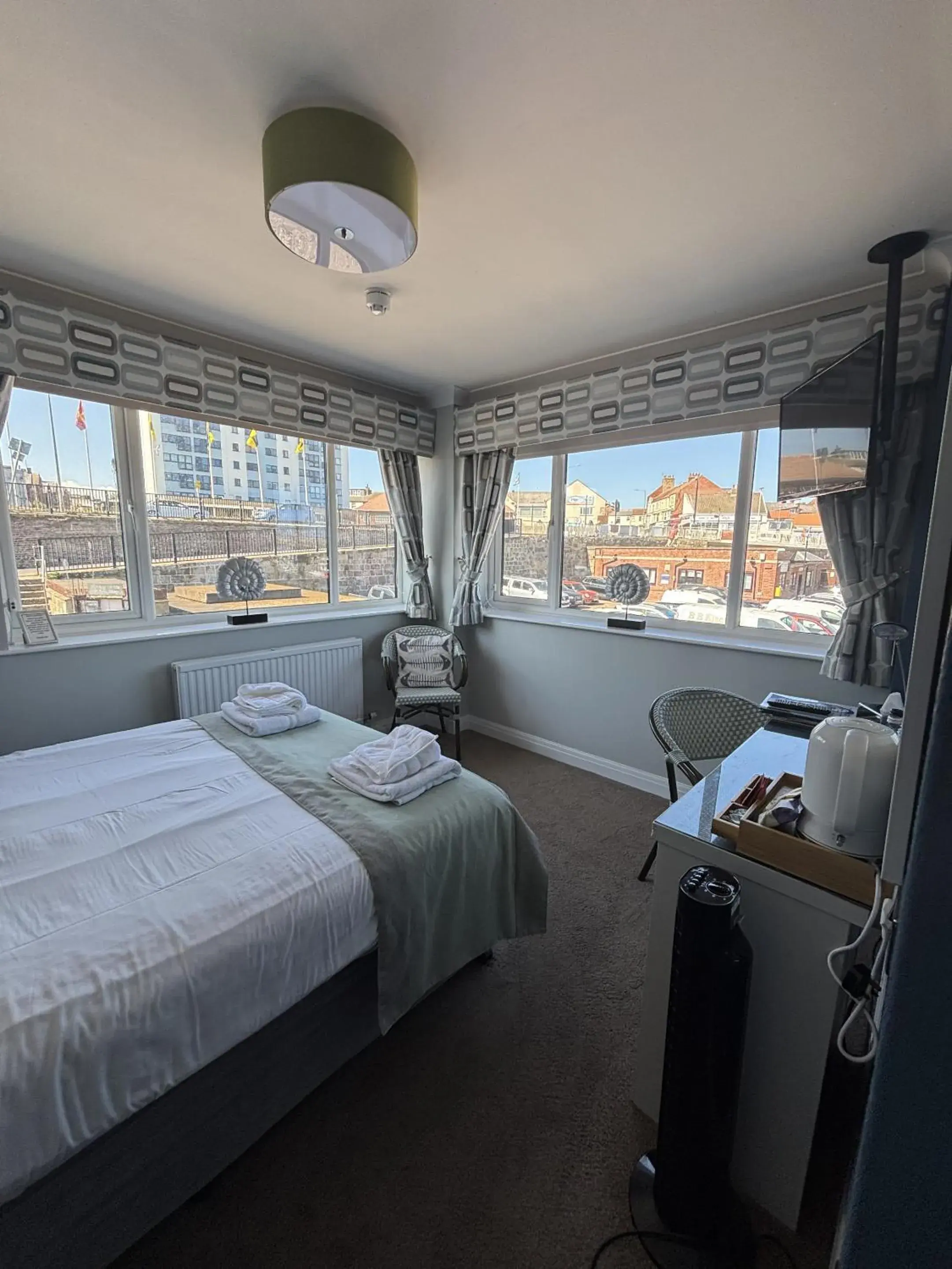 Small Double Room in Salt on the Harbour Small Double Room in Salt on the Harbour