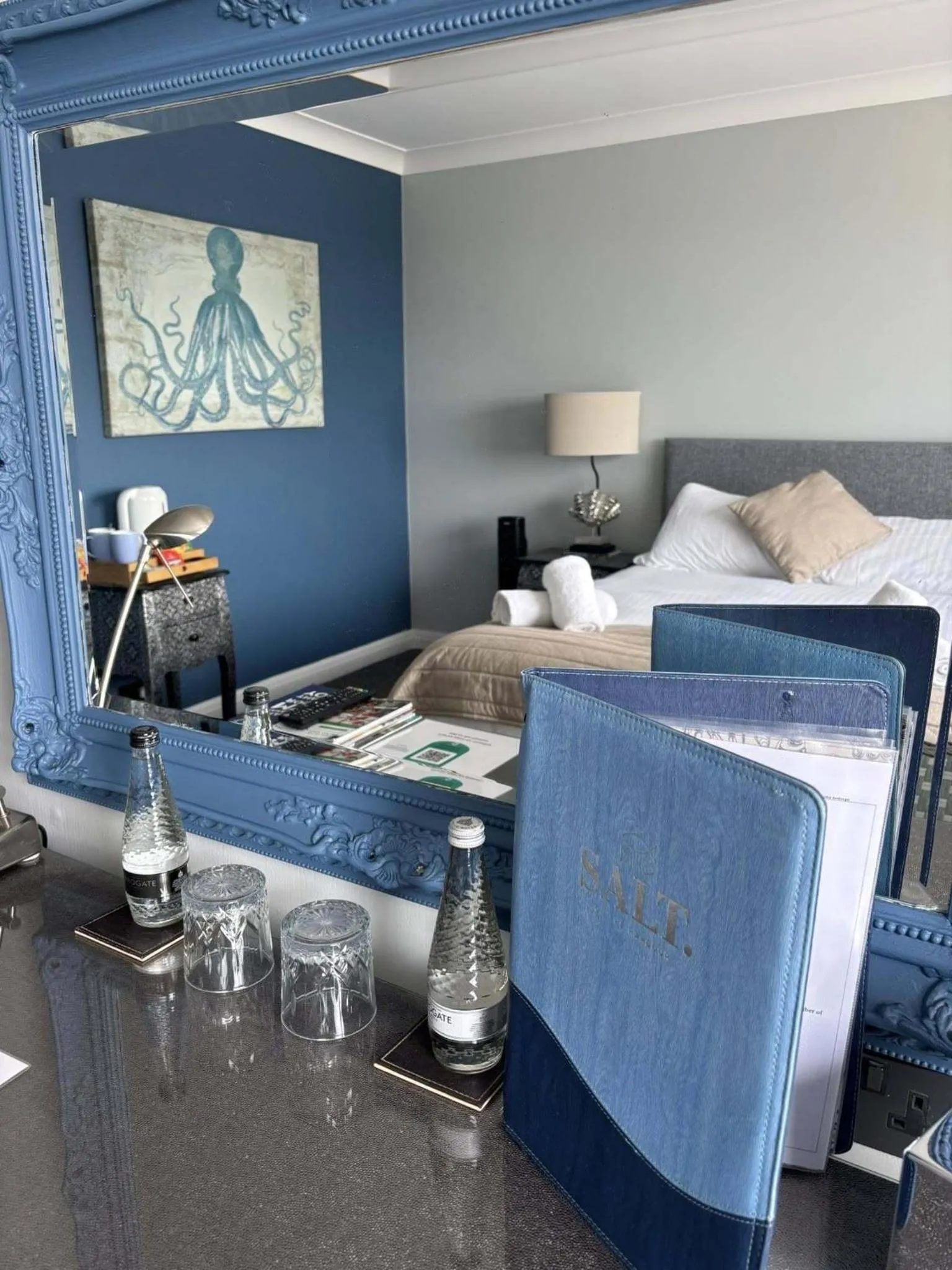 Bedroom, Bed in Salt on the Harbour