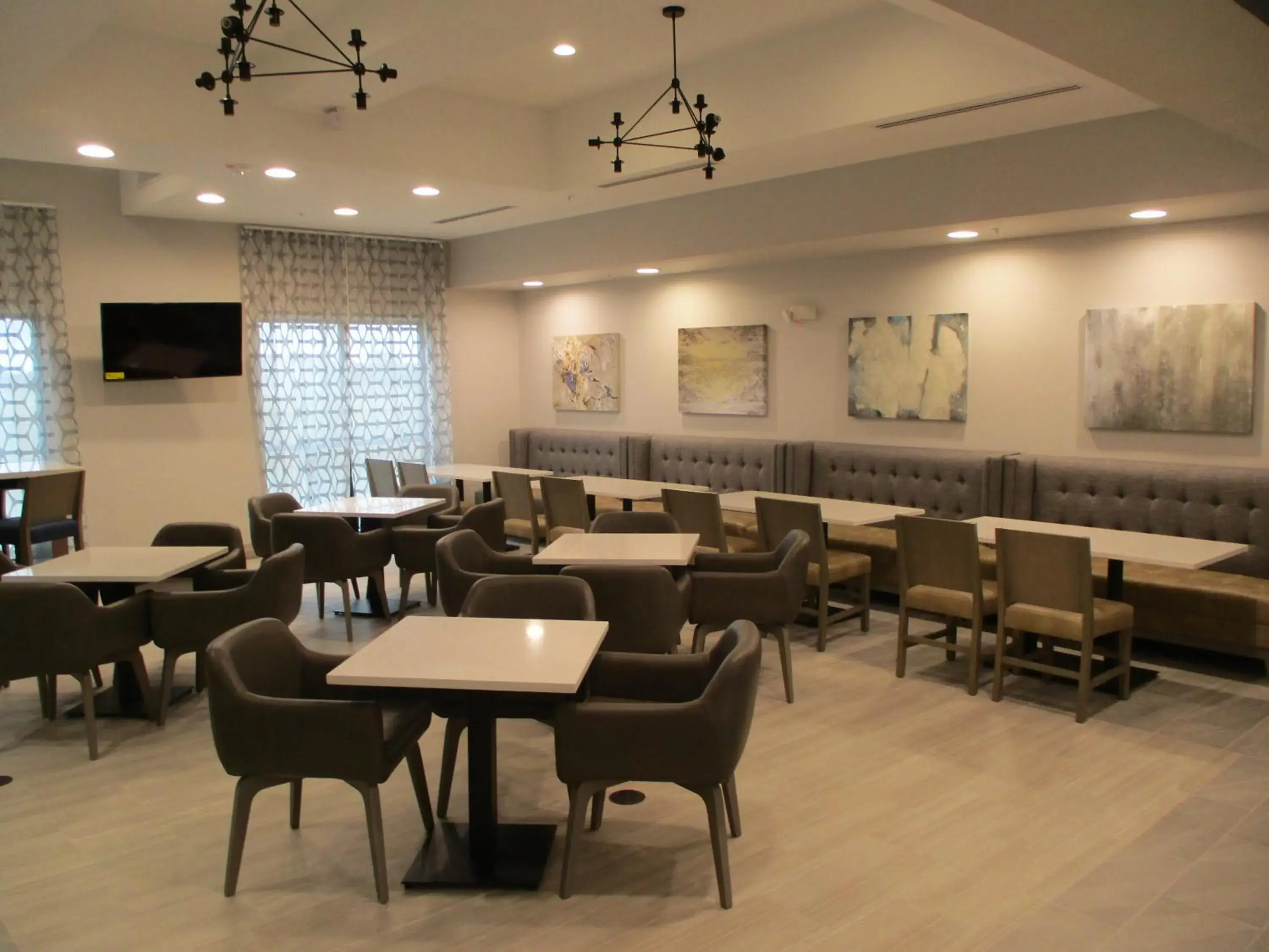 Breakfast in Best Western Plus Wills Point Breakfast in Best Western Plus Wills Point