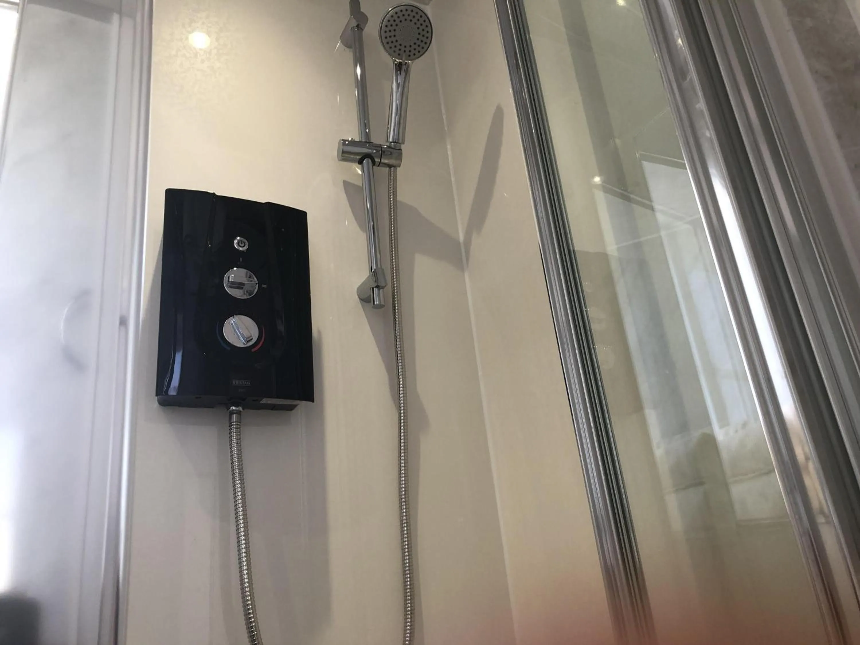 Bathroom in Harbour Lodge B&B