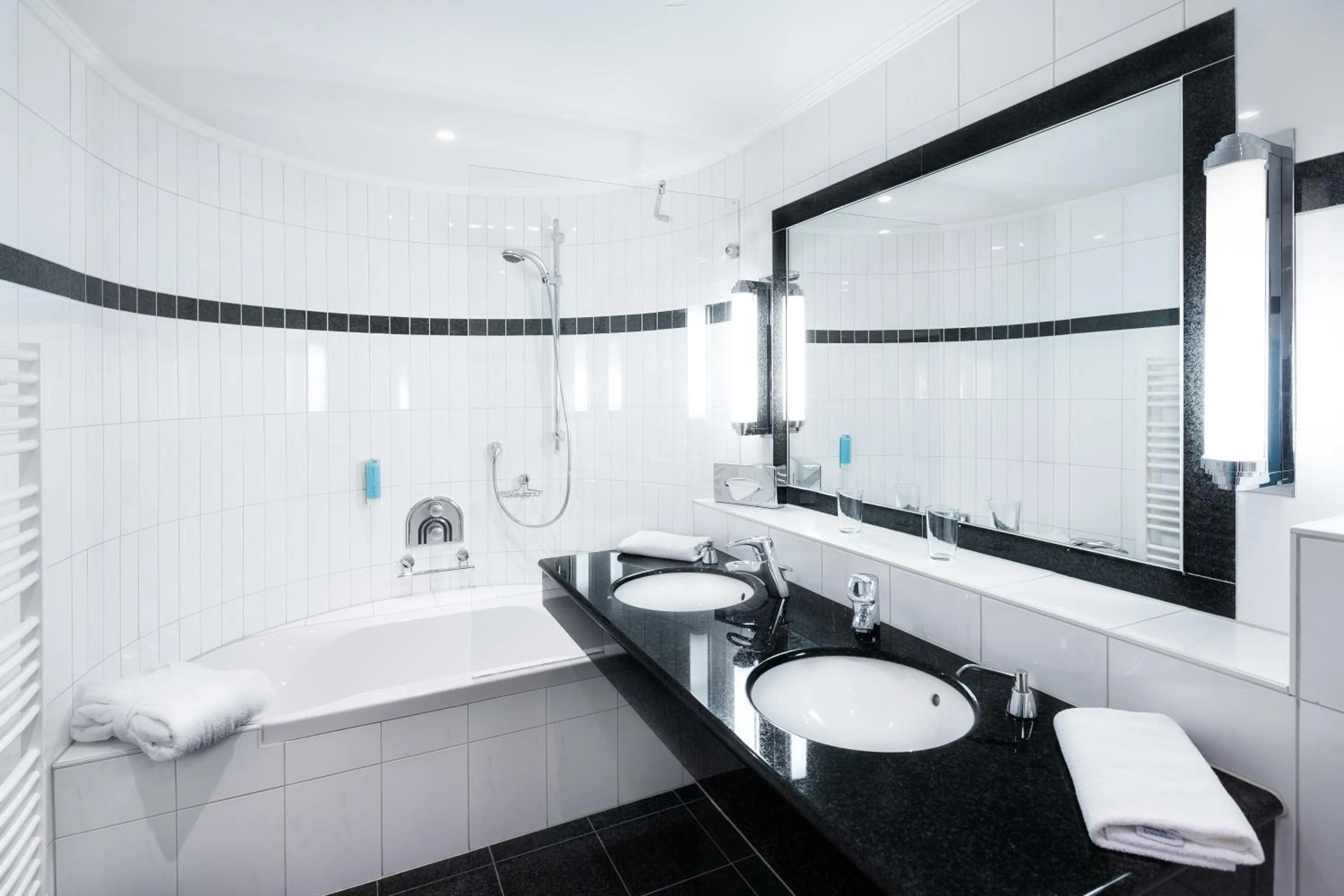 Photo of the whole room in Hotel Villa Marburg im Park