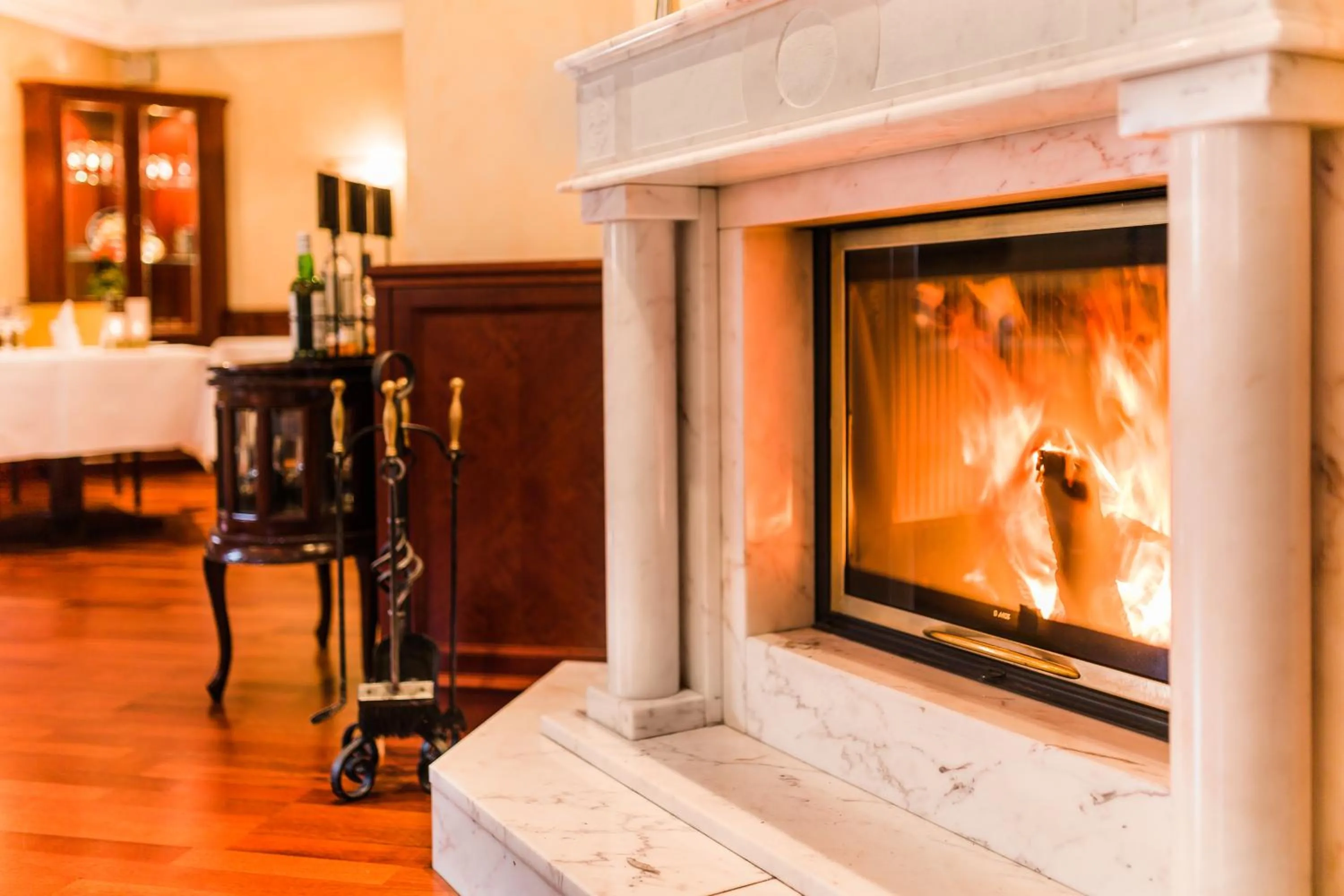 Restaurant/places to eat in Hotel Villa Marburg im Park