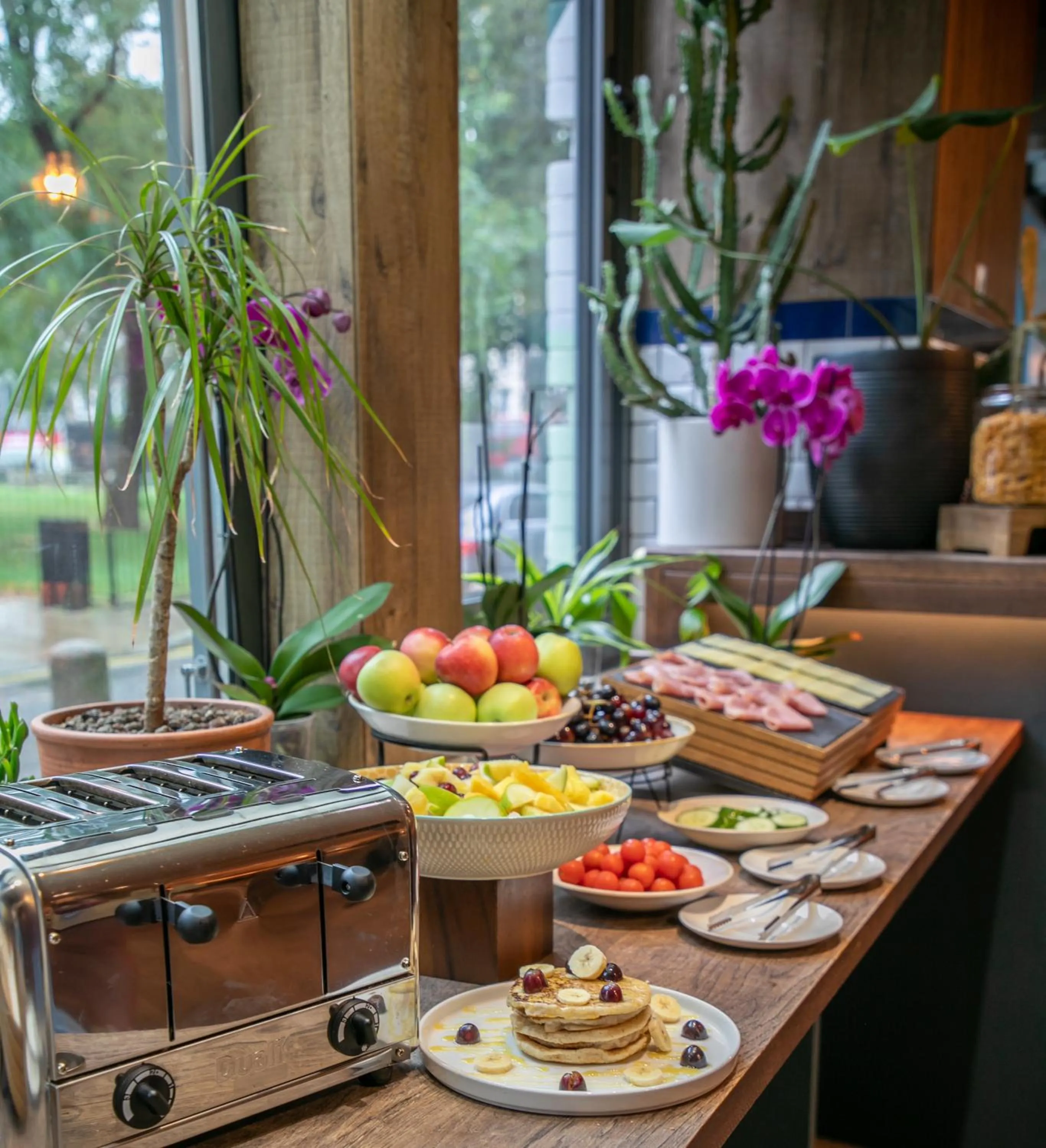 Breakfast in The Corner London City