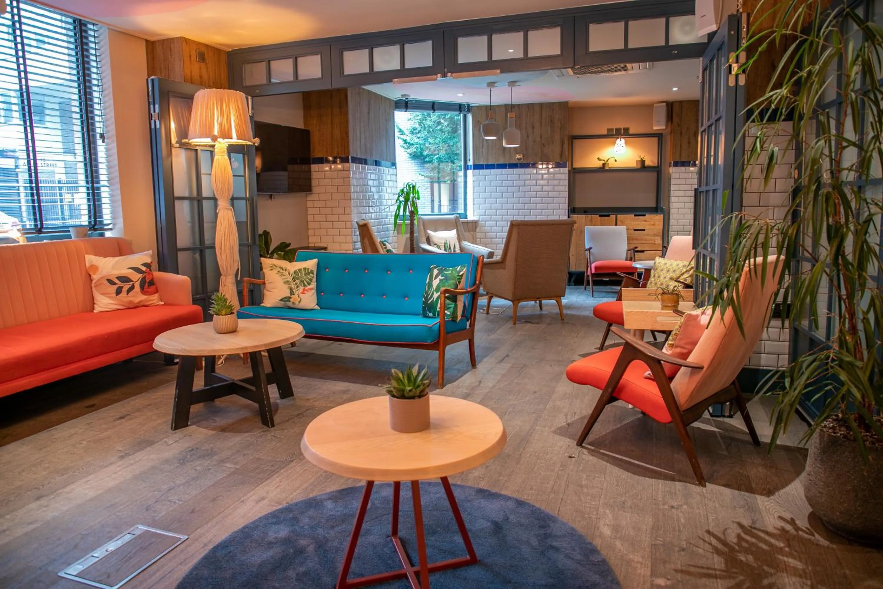 Restaurant/places to eat in The Corner London City