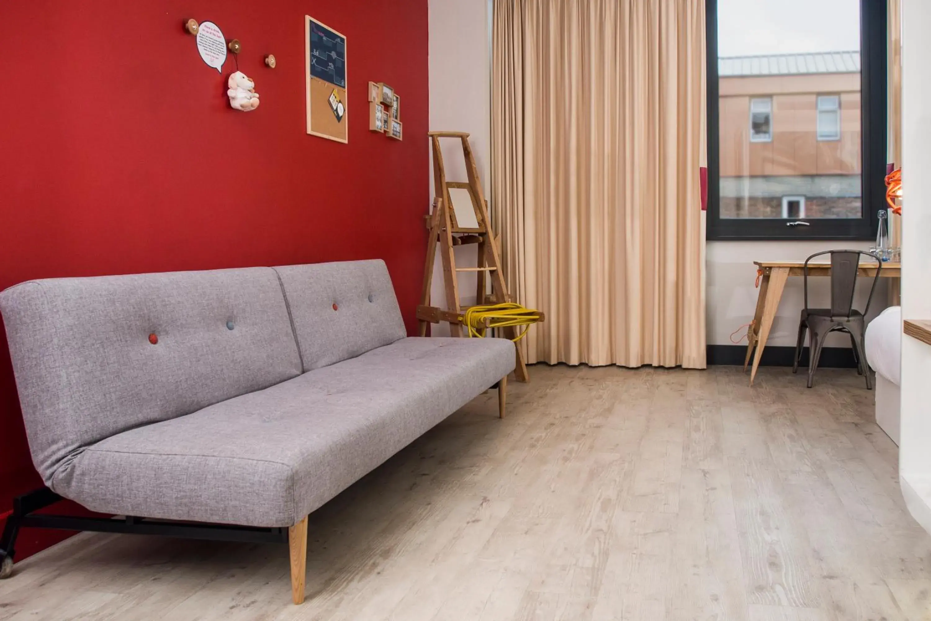 Bed in The Corner London City Bed in The Corner London City