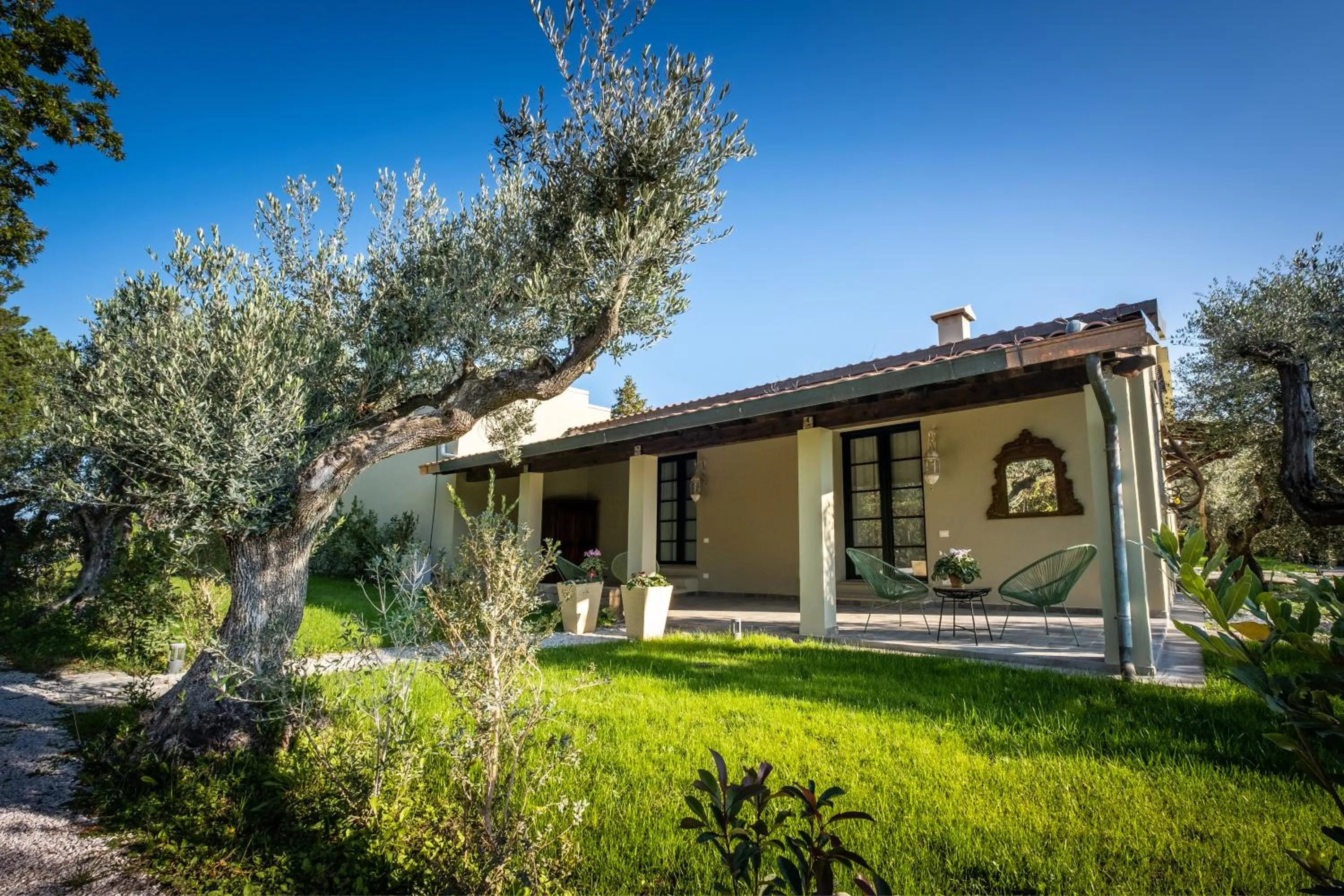 Property building in Relais San Baio