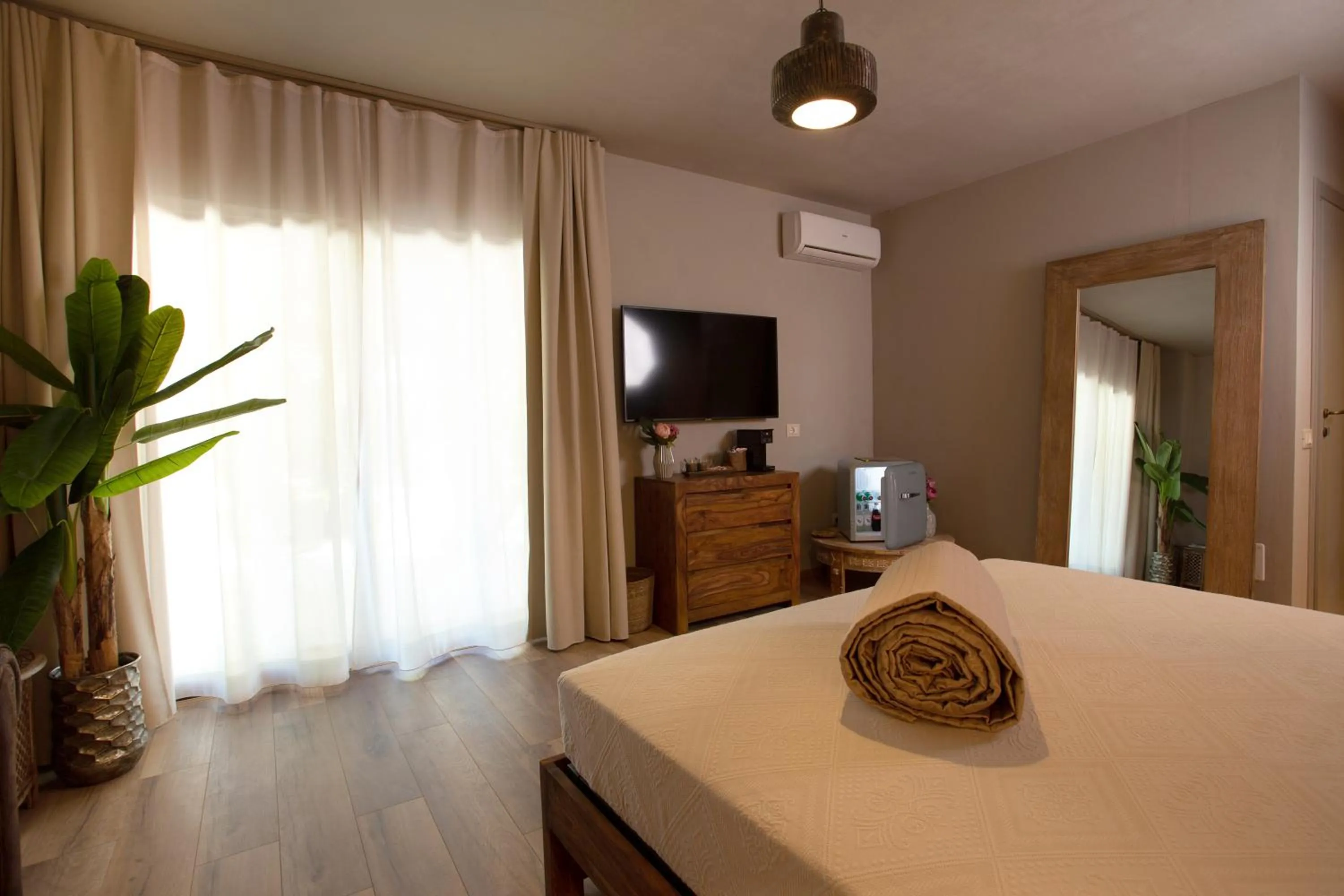 Photo of the whole room, Bed in Relais San Baio