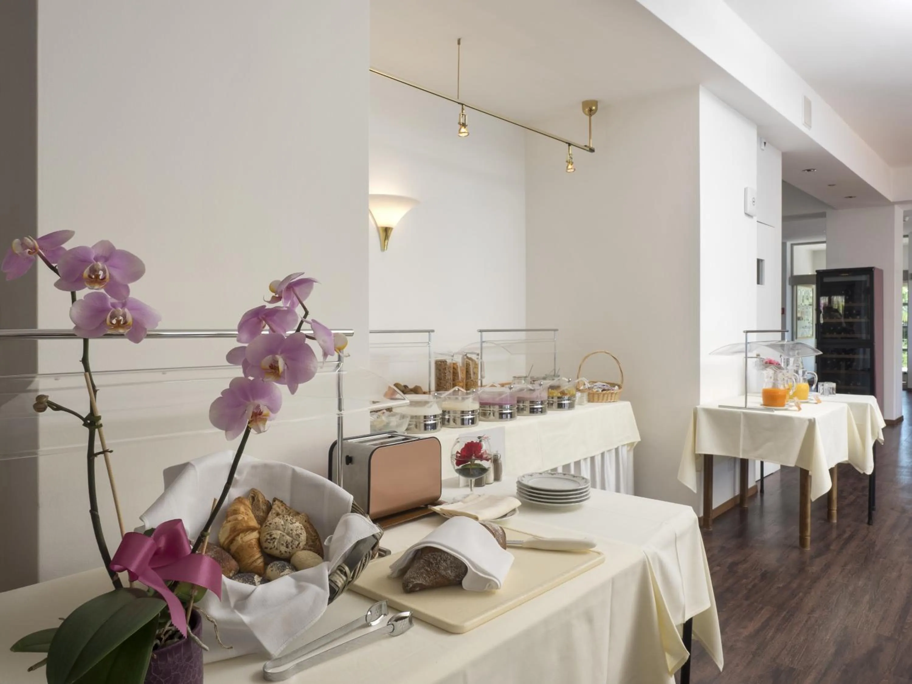 Buffet breakfast in Hotel Arancio