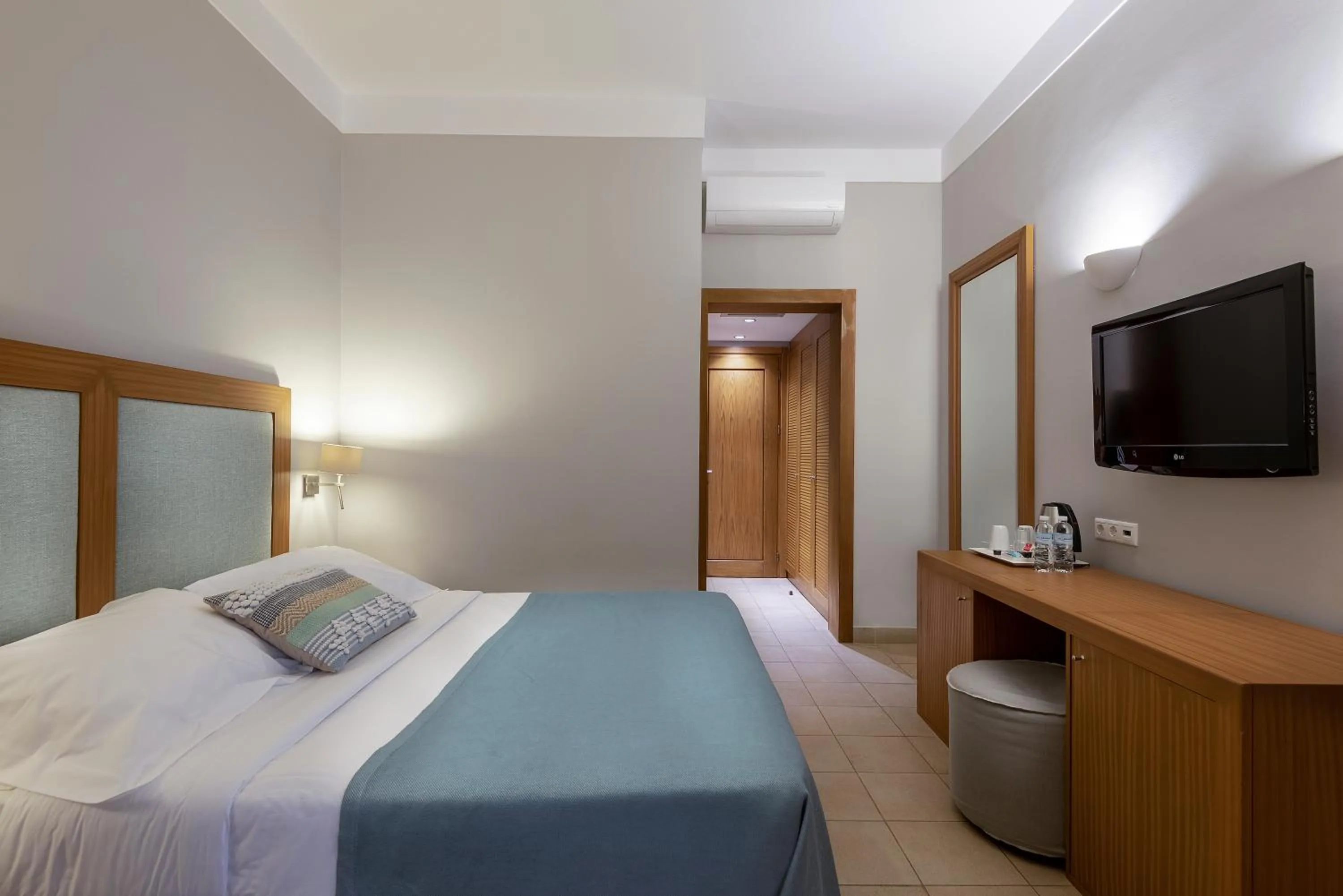 Bedroom, Bed in Atlantica Beach Resort Kos