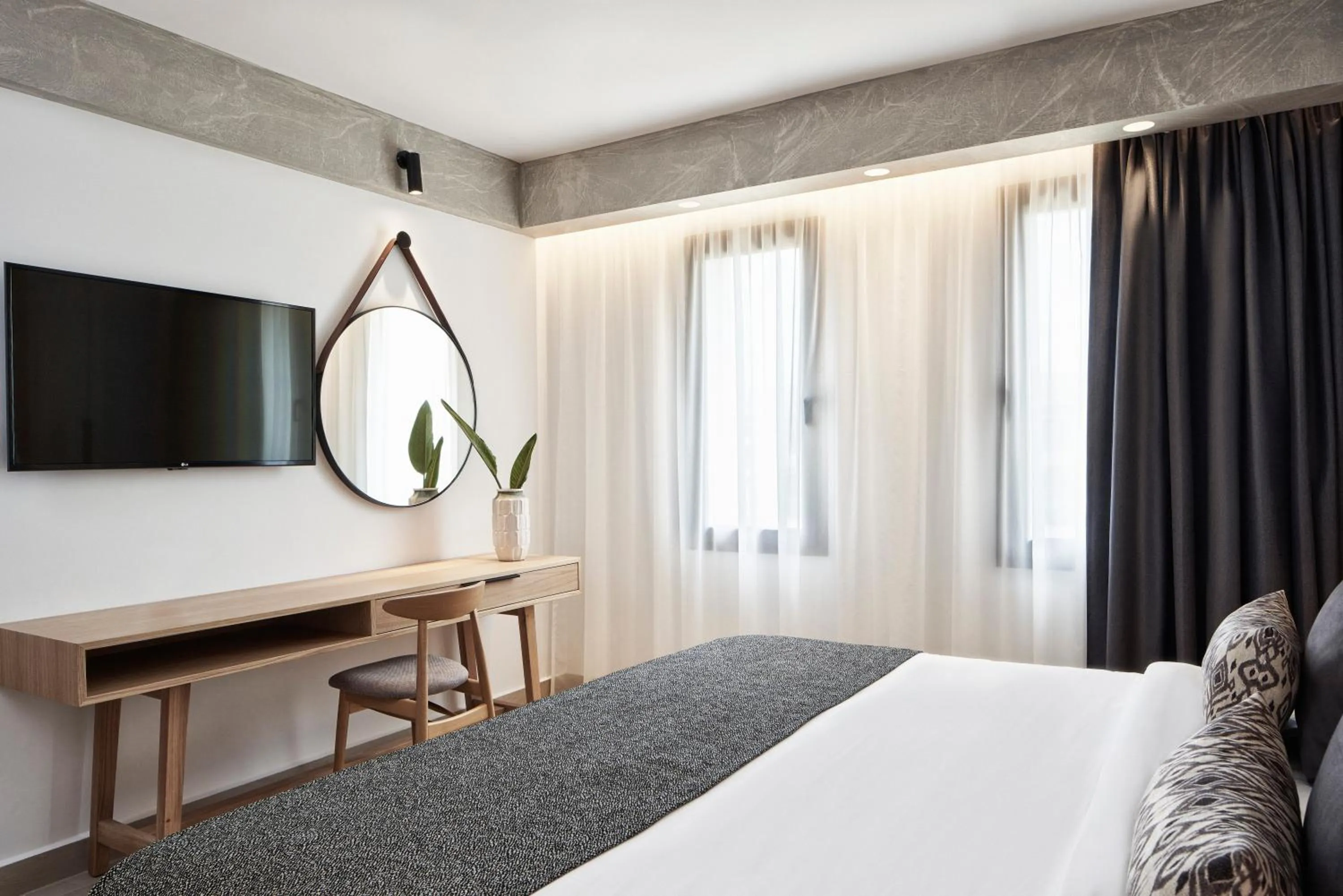 Bedroom, Bed in Atlantica Caldera Palace