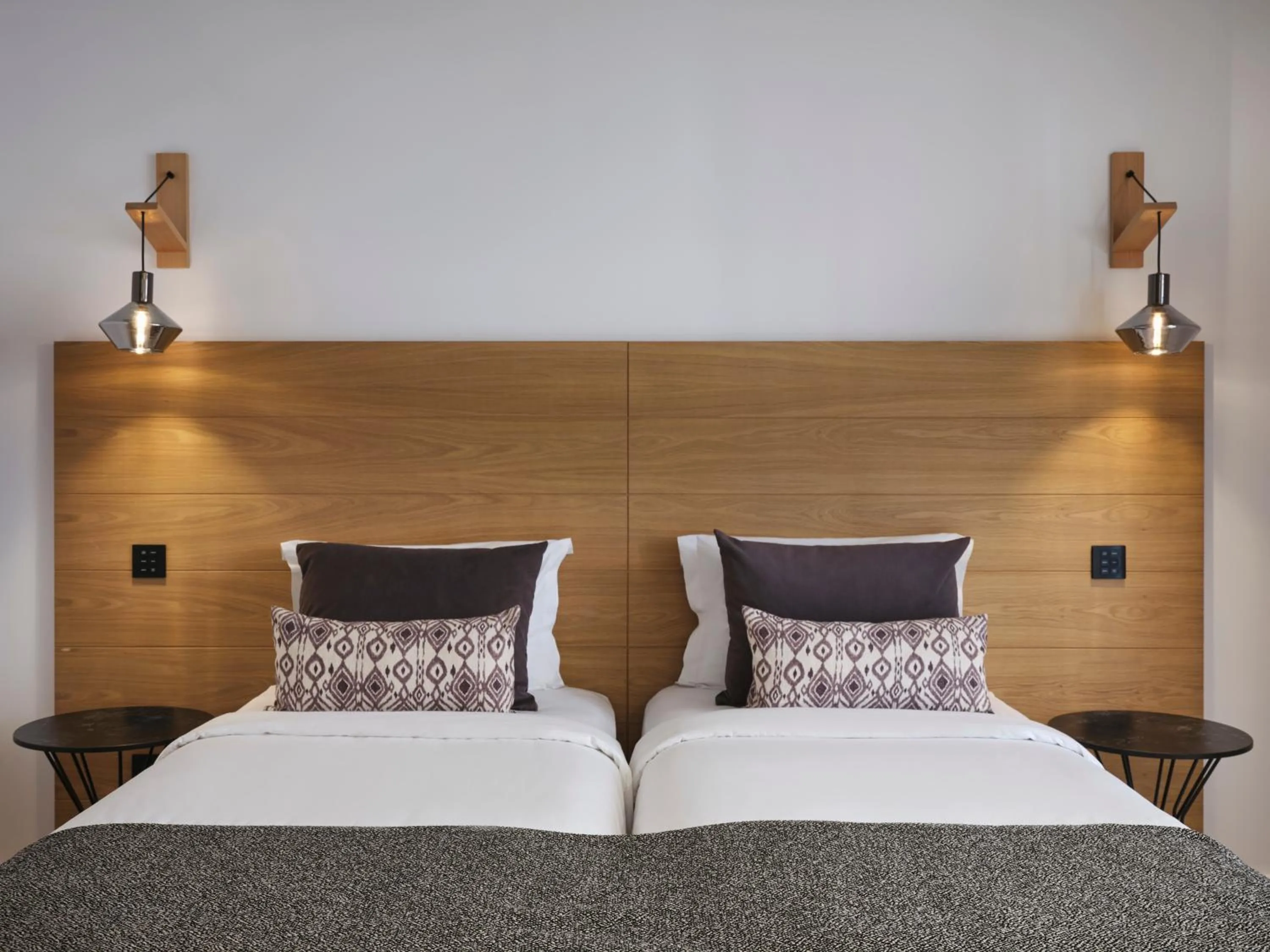 Bed in Atlantica Caldera Palace