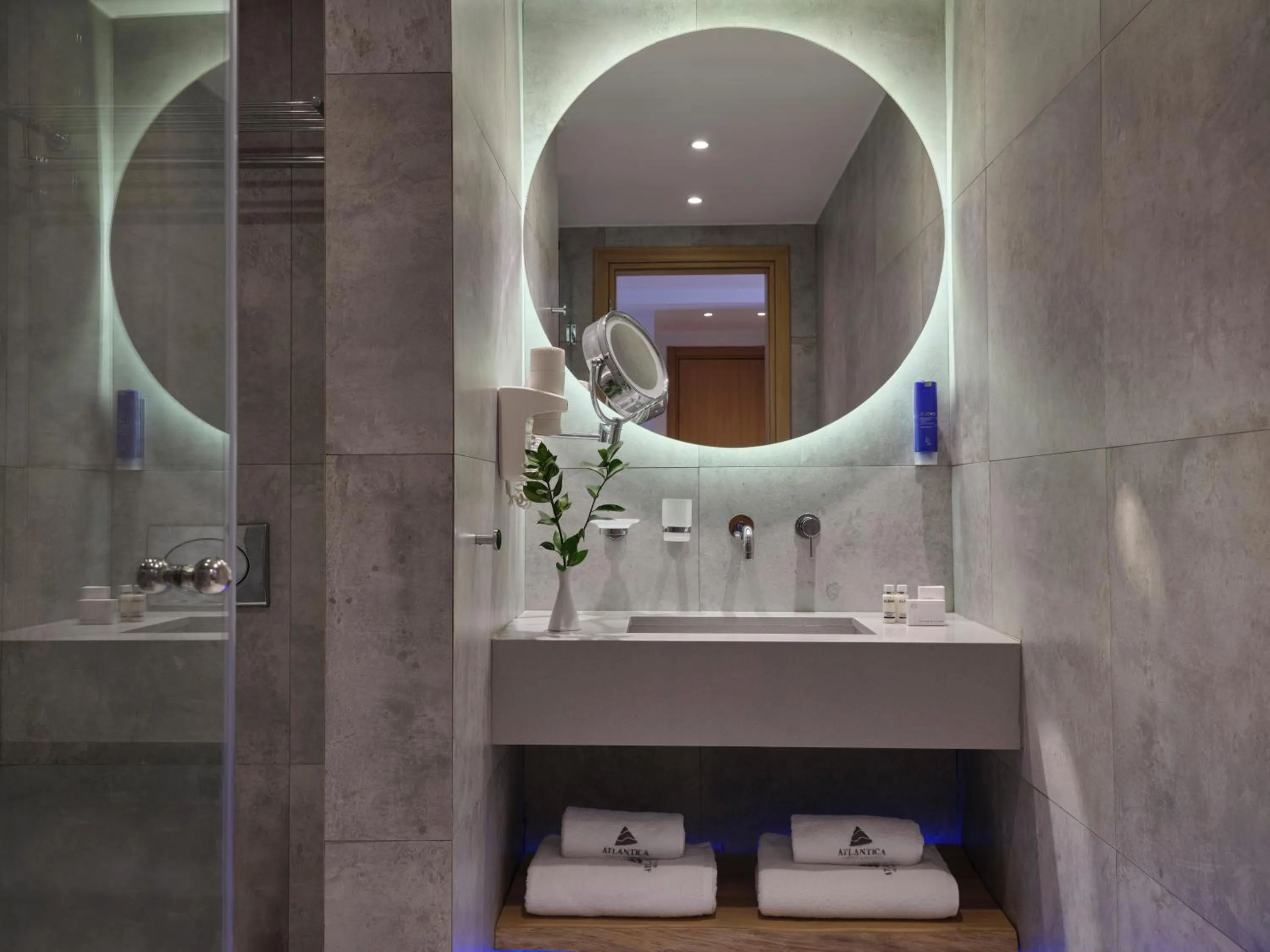 Bathroom in Atlantica Caldera Palace