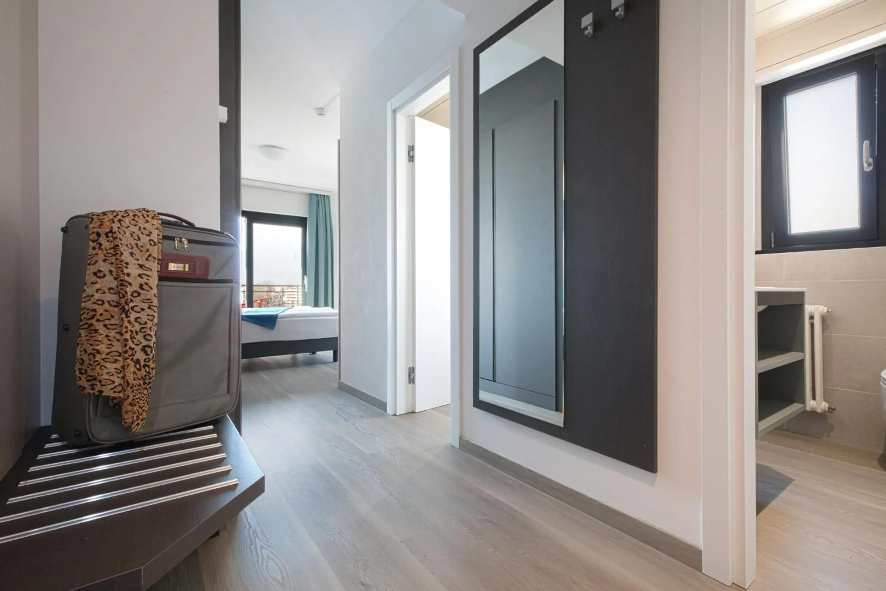 Bedroom, Bed in Hotel Geranio Au Lac Bedroom, Bed in Hotel Geranio Au Lac