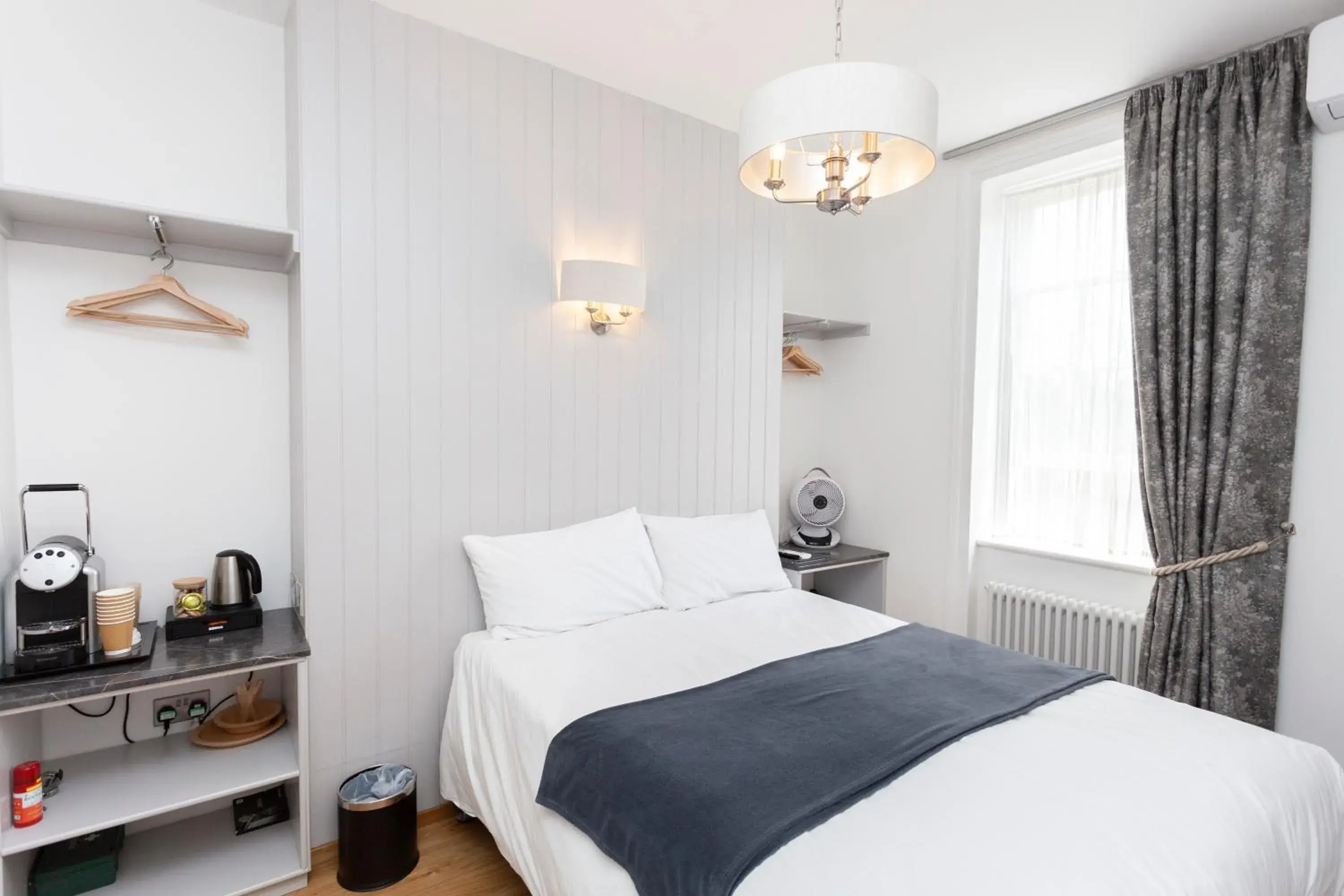 King Room in Number 8 King Room in Number 8