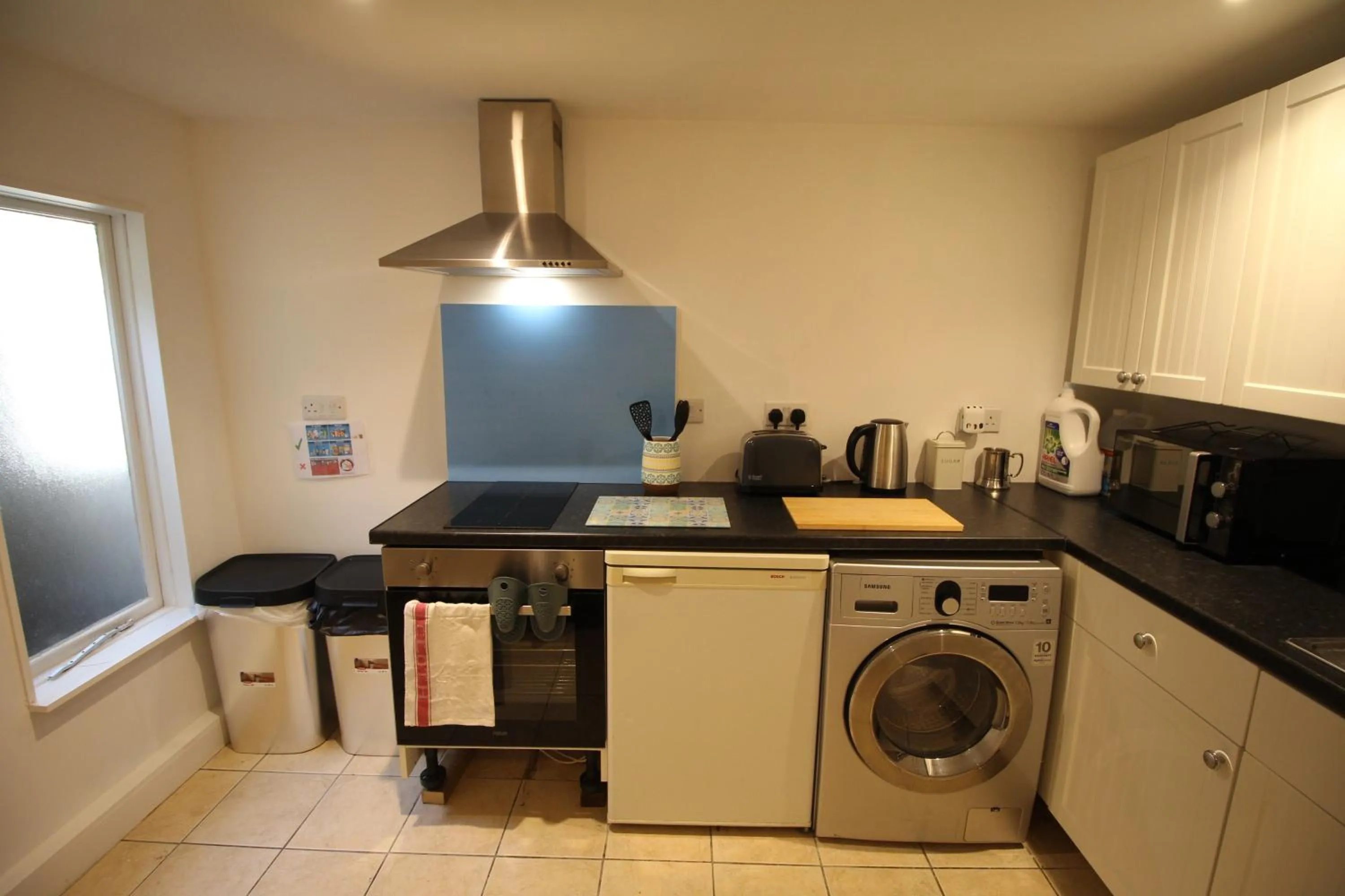 Kitchen or kitchenette in Number 8