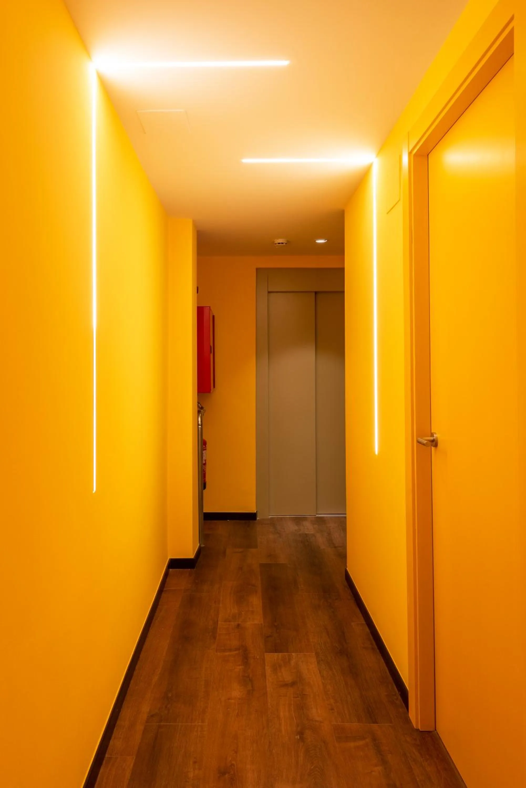 elevator in Hostelle - Women only hostel Barcelona