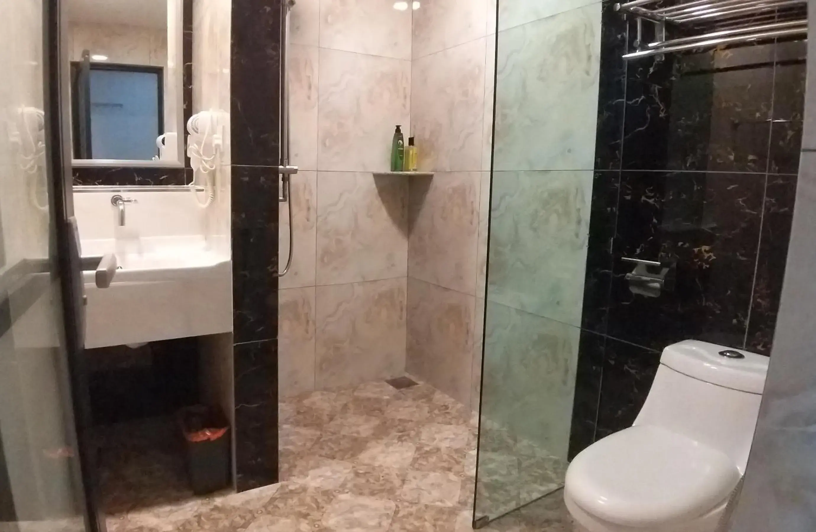 Bathroom in GOOD 9 HOTEL - Cahaya Kota Puteri Bathroom in GOOD 9 HOTEL - Cahaya Kota Puteri