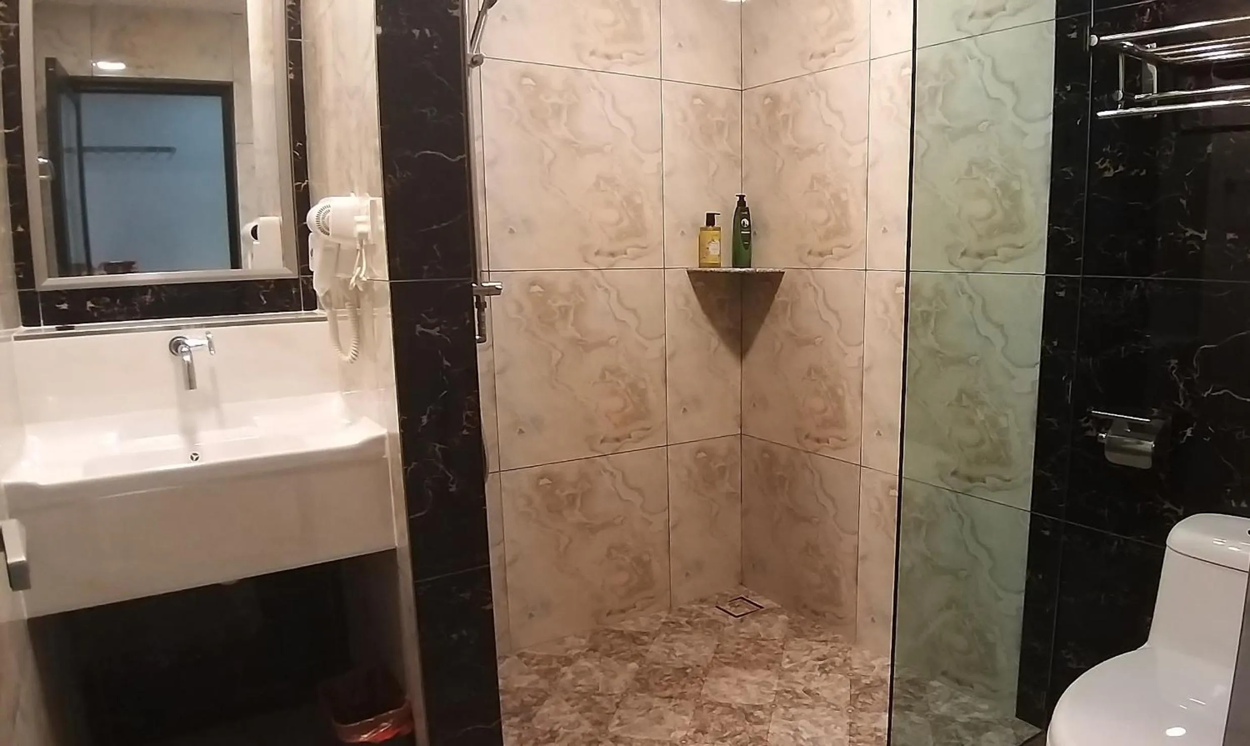 Bathroom in GOOD 9 HOTEL - Cahaya Kota Puteri