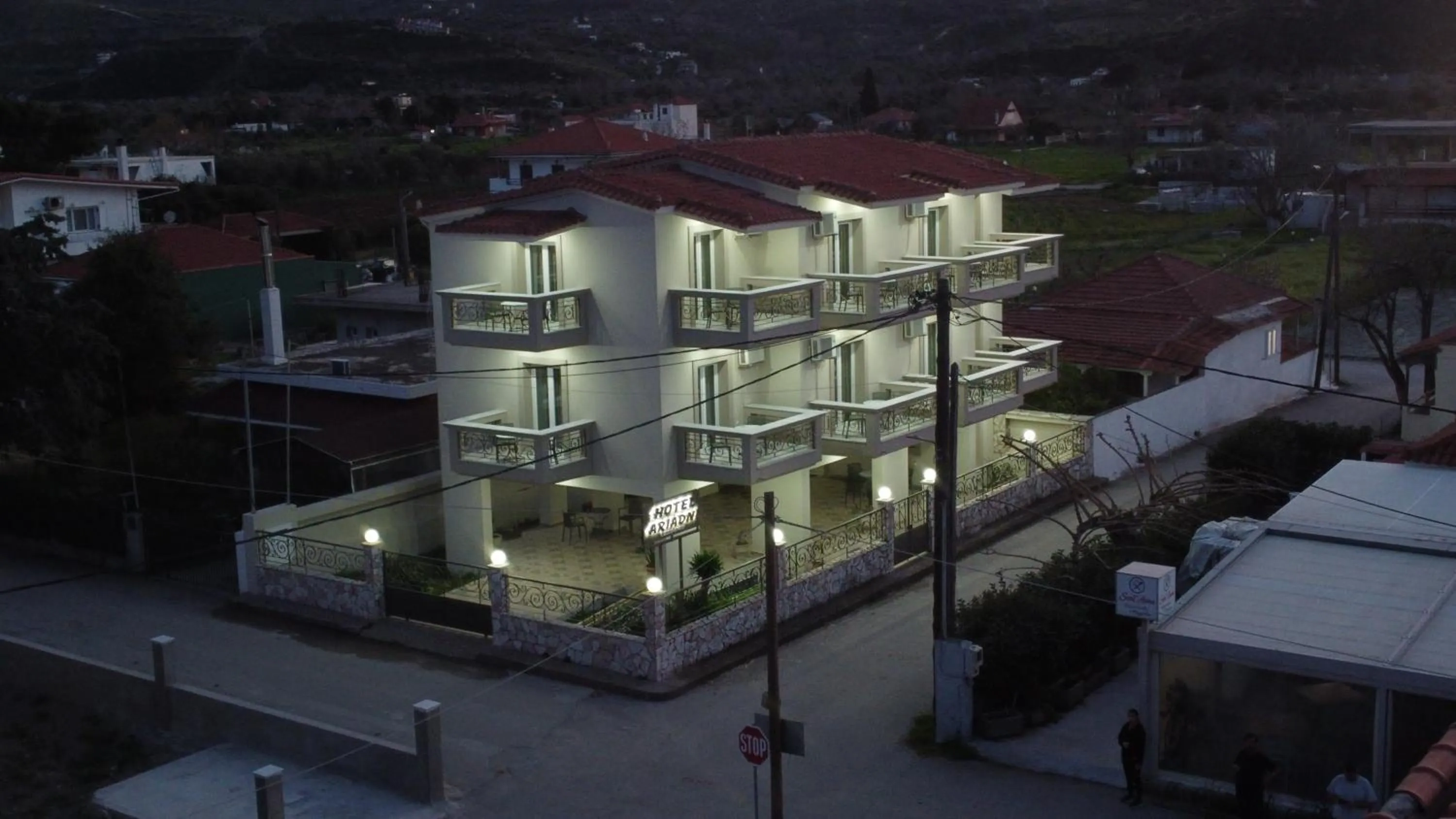 HOTEL ARIADNI