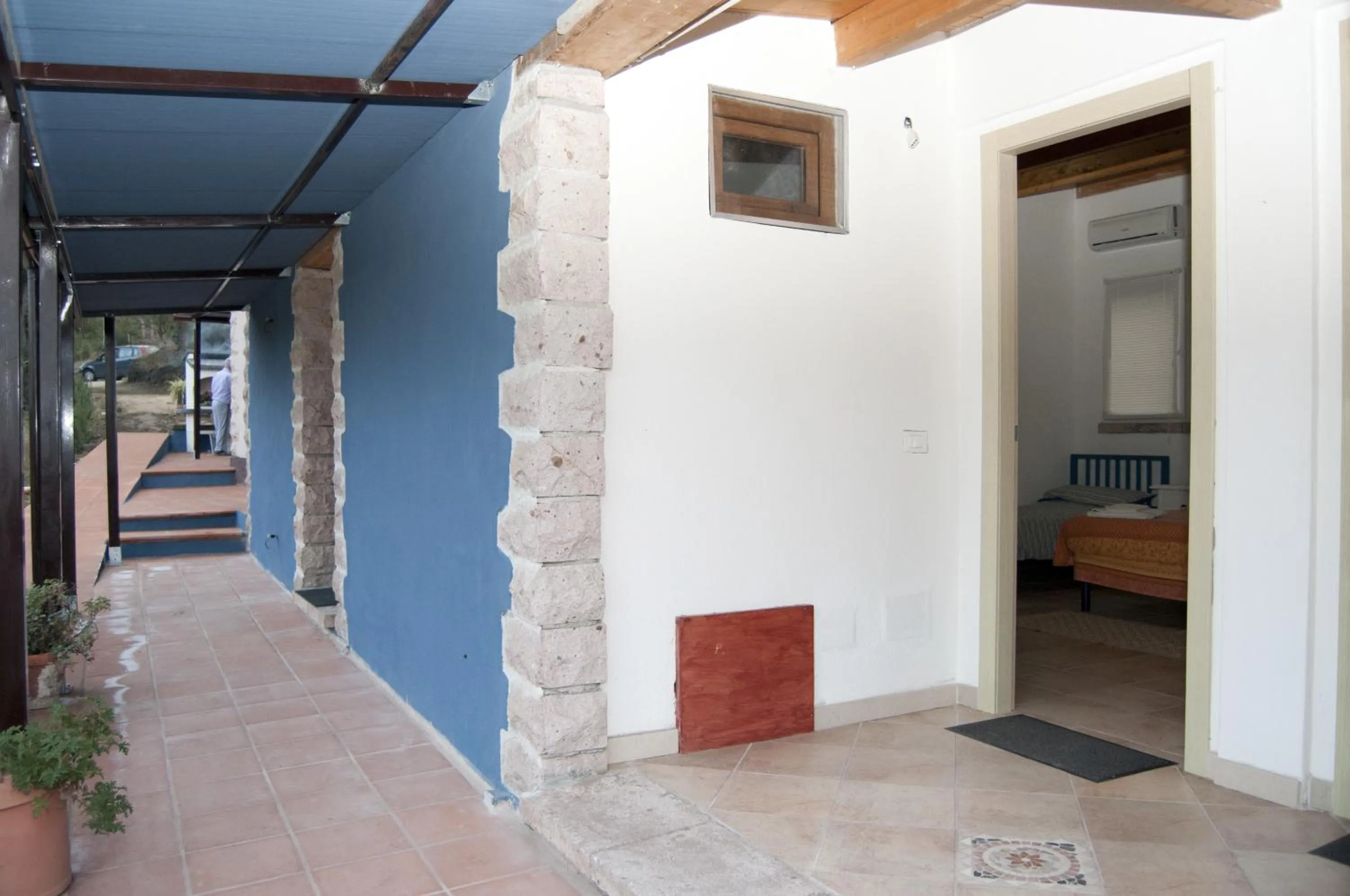 Facade/entrance in B&B Santu Larentu