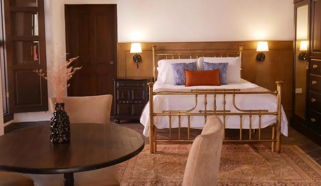 Bed in Hotel El Farol