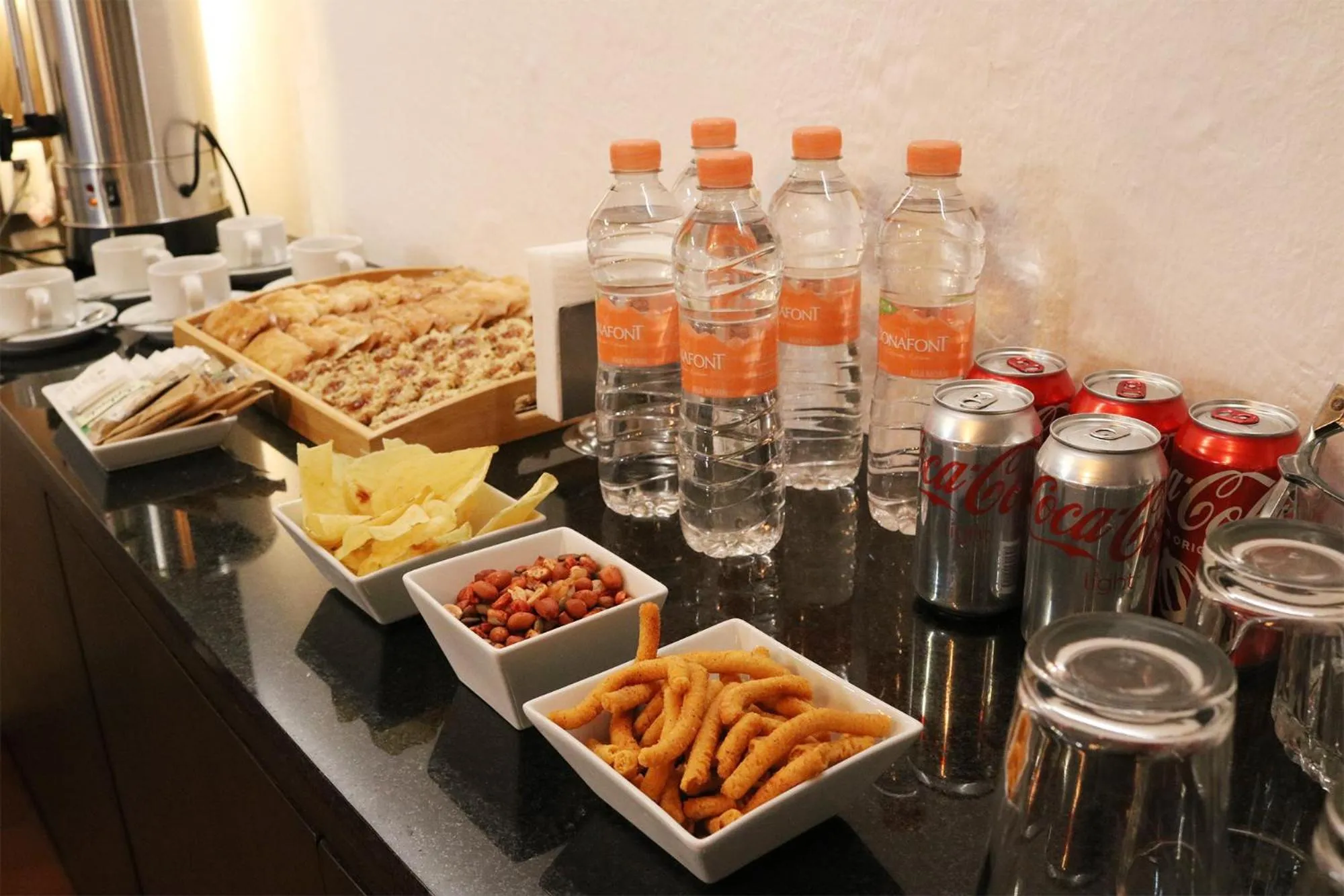 Business facilities in Hotel El Farol