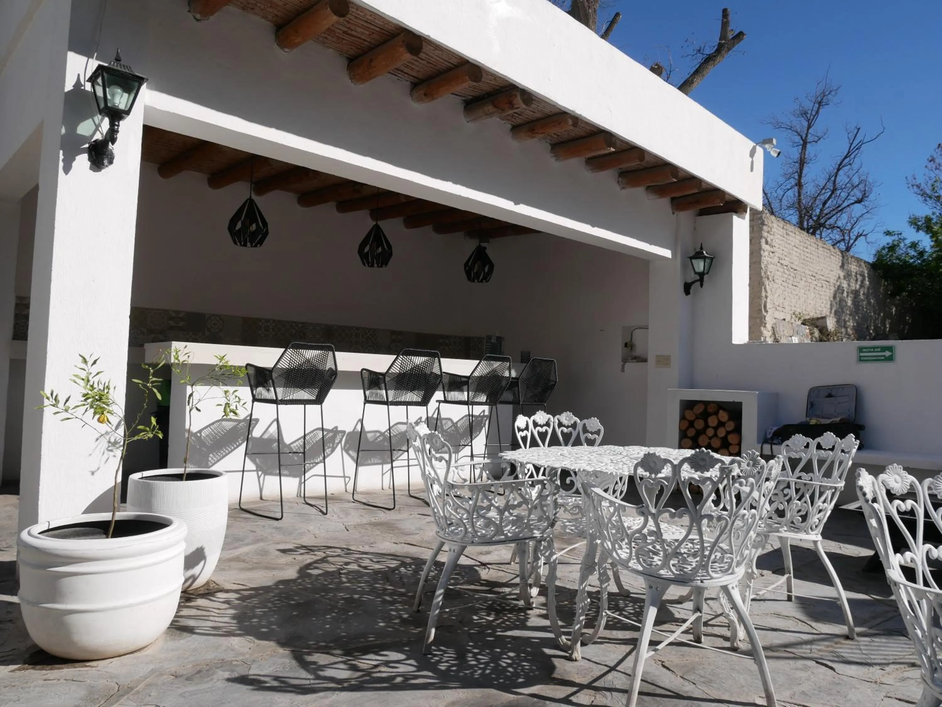 Swimming pool in Hotel El Farol