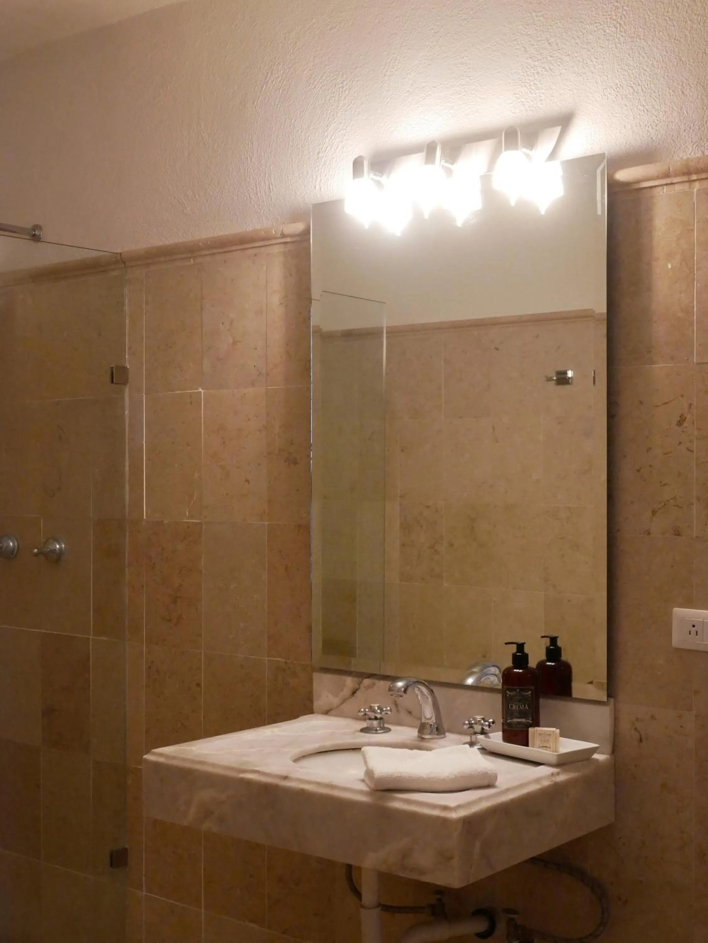 Bathroom in Hotel El Farol