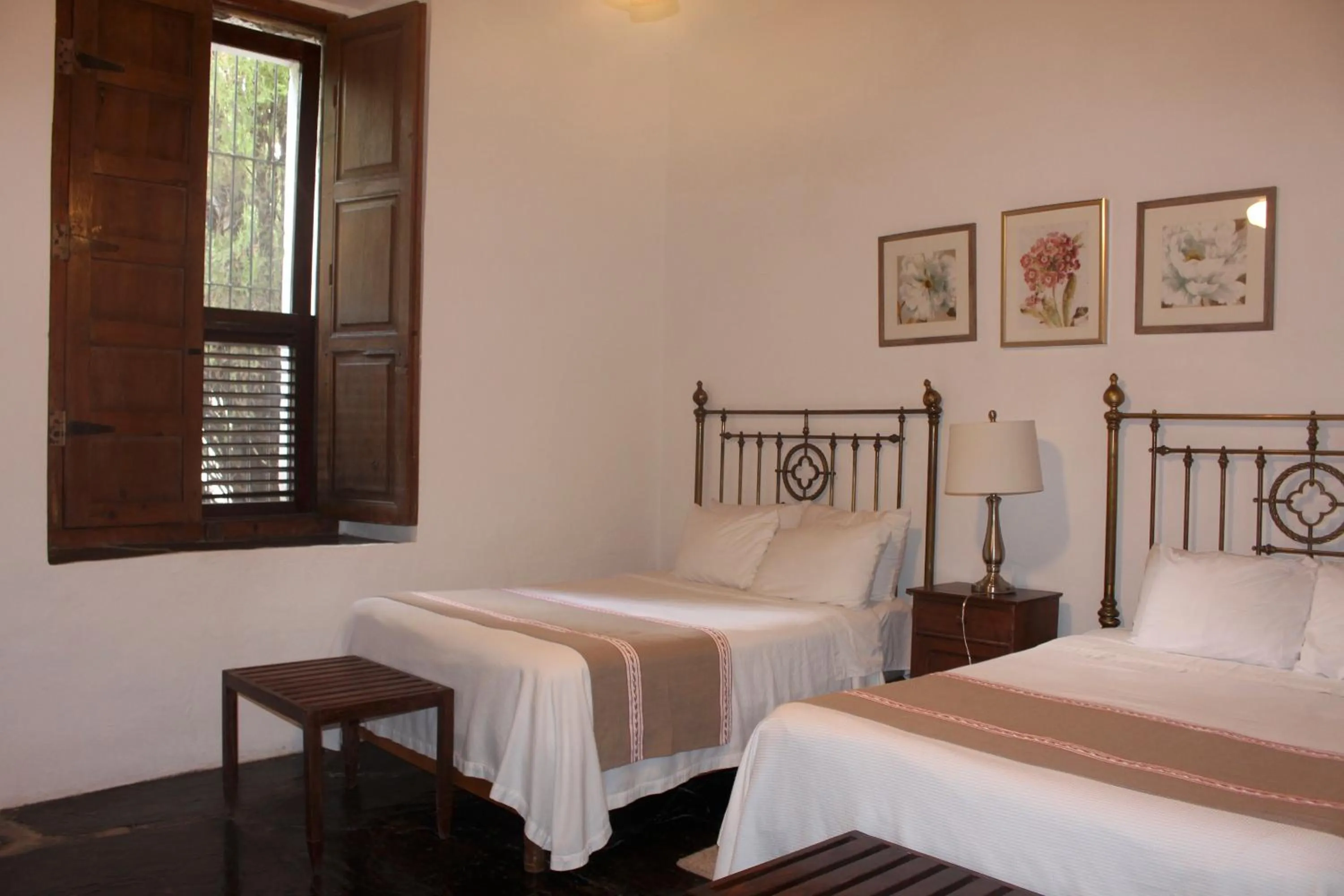 Double Room with Patio in Hotel El Farol