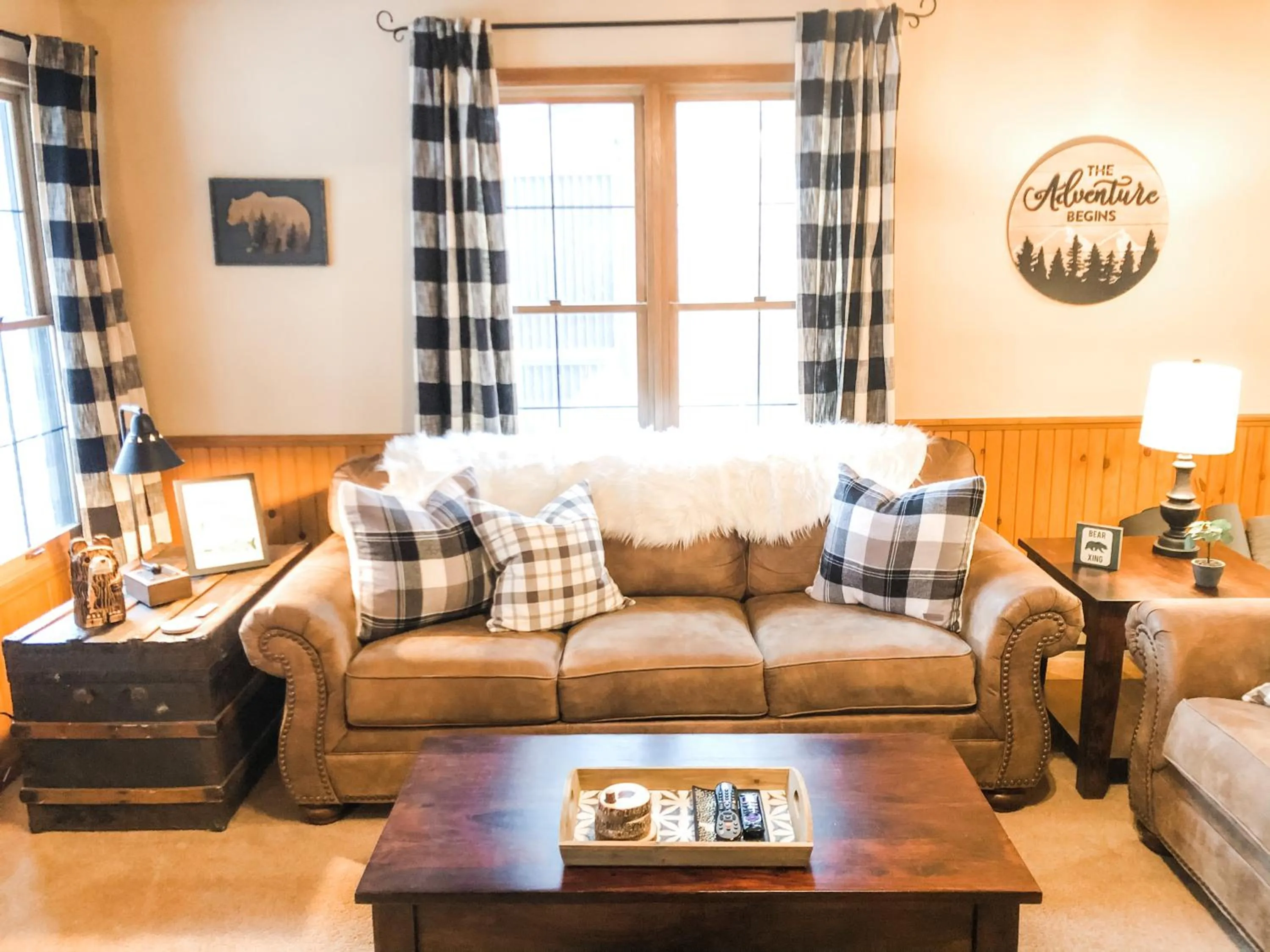 Riverfront Mountain Cottage Retreat