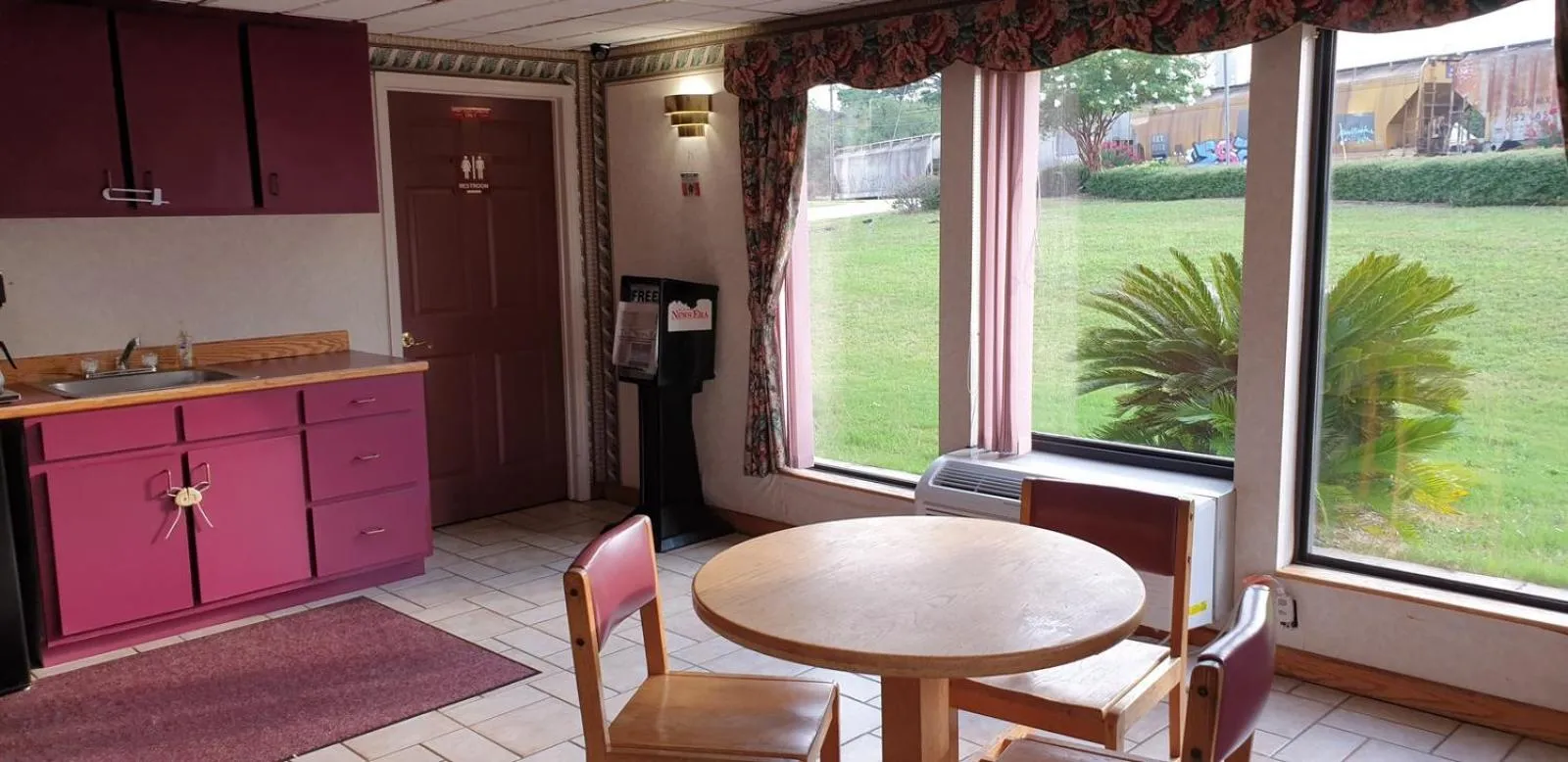 Lobby or reception in Executive Inn Kershaw