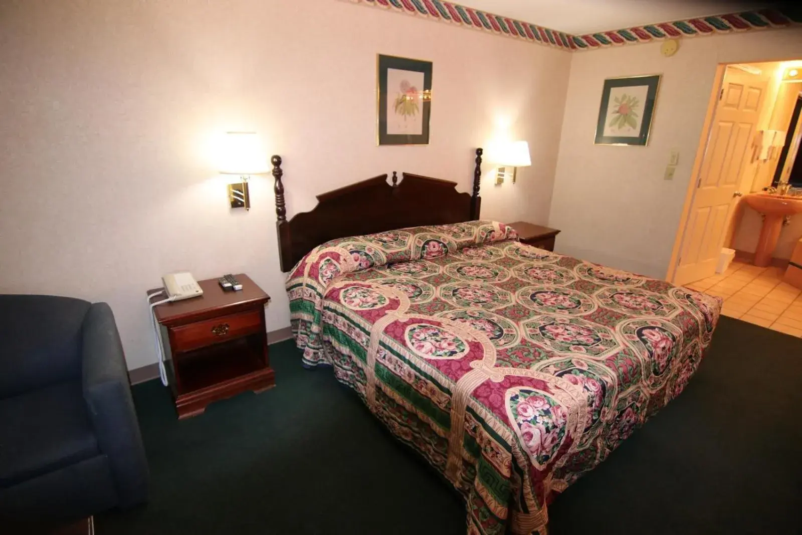 King Room in Executive Inn Kershaw King Room in Executive Inn Kershaw