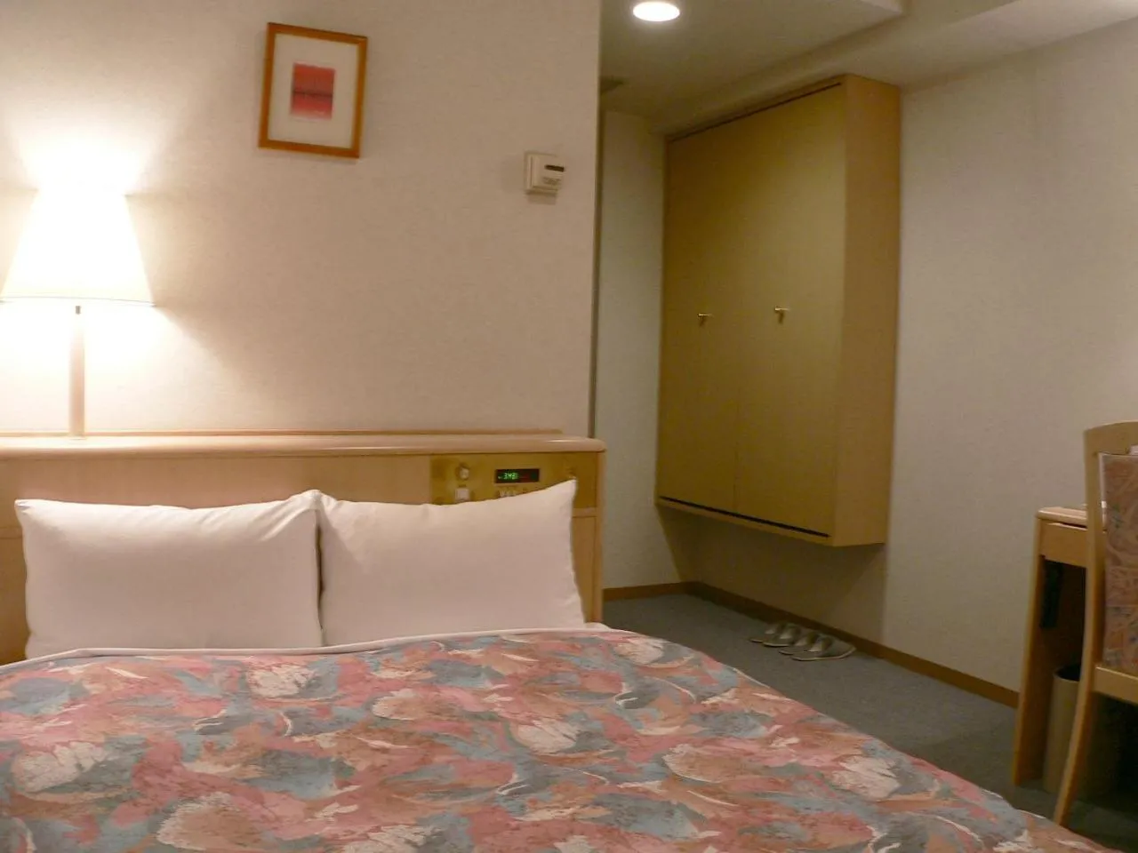 Photo of the whole room, Bed in Hotel Central Sendai