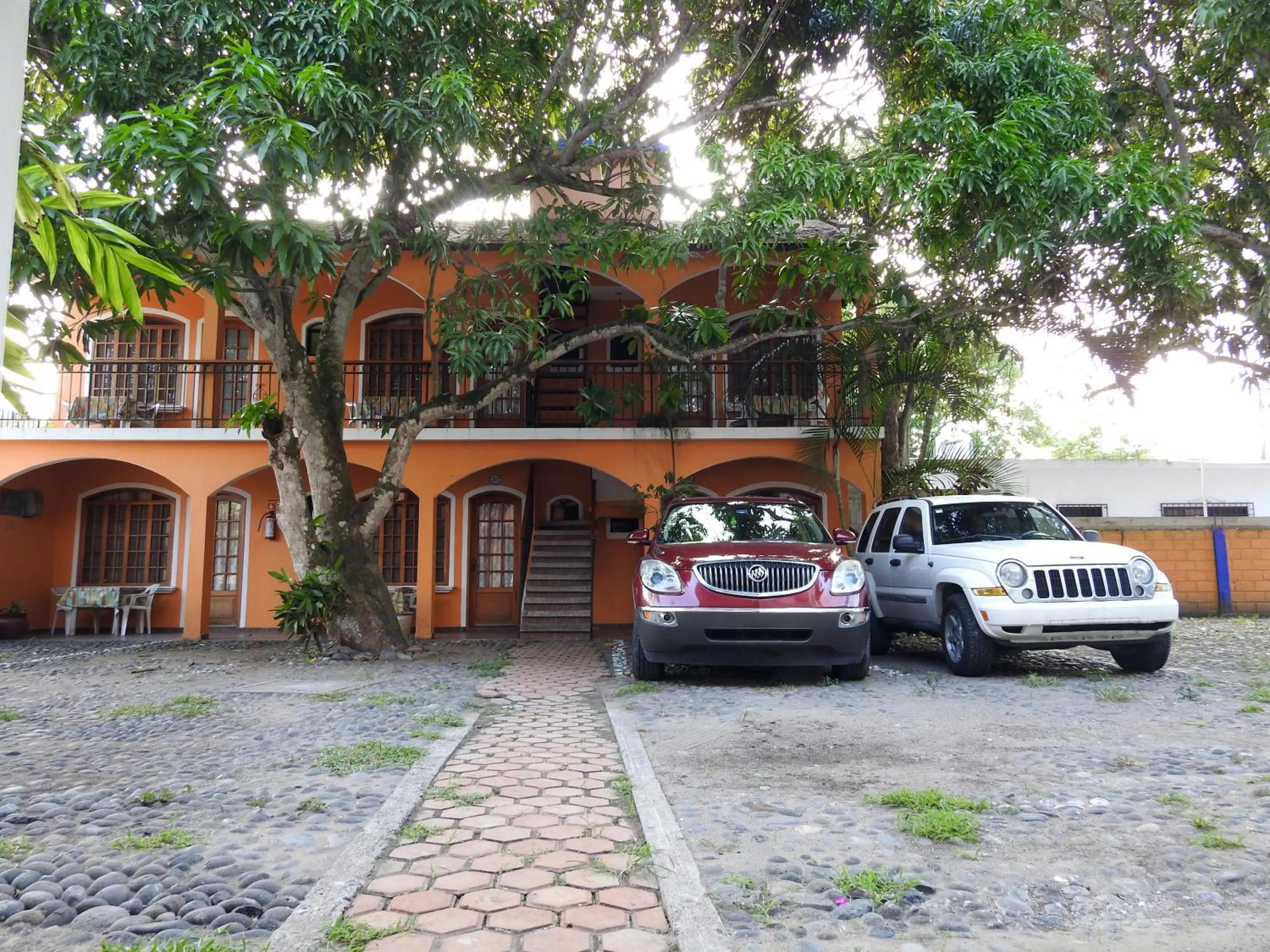 Property building in Don Luis Hostal - Sucursal Galeana - Tecolutla