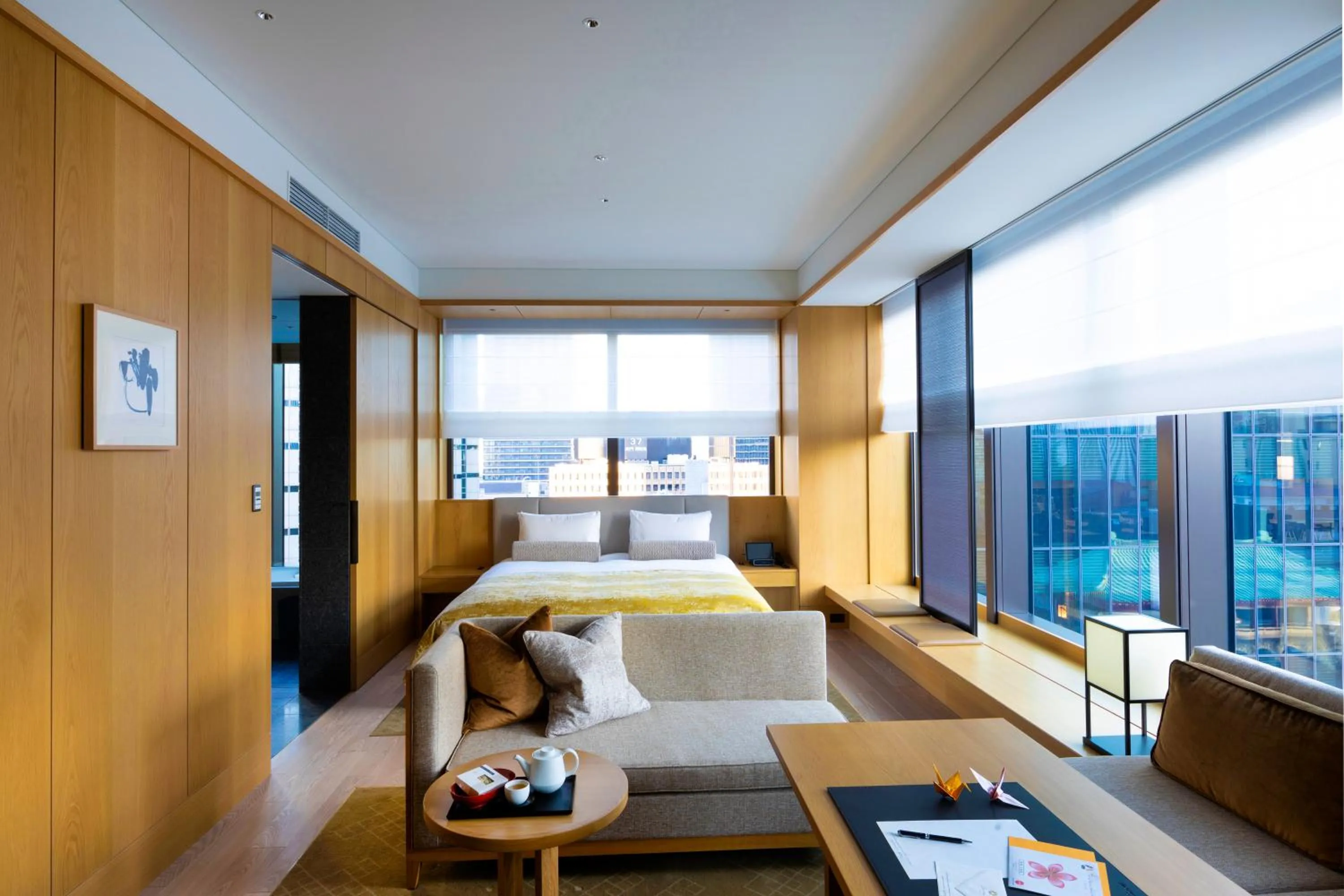 Photo of the whole room, Bed in The Okura Heritage Tokyo