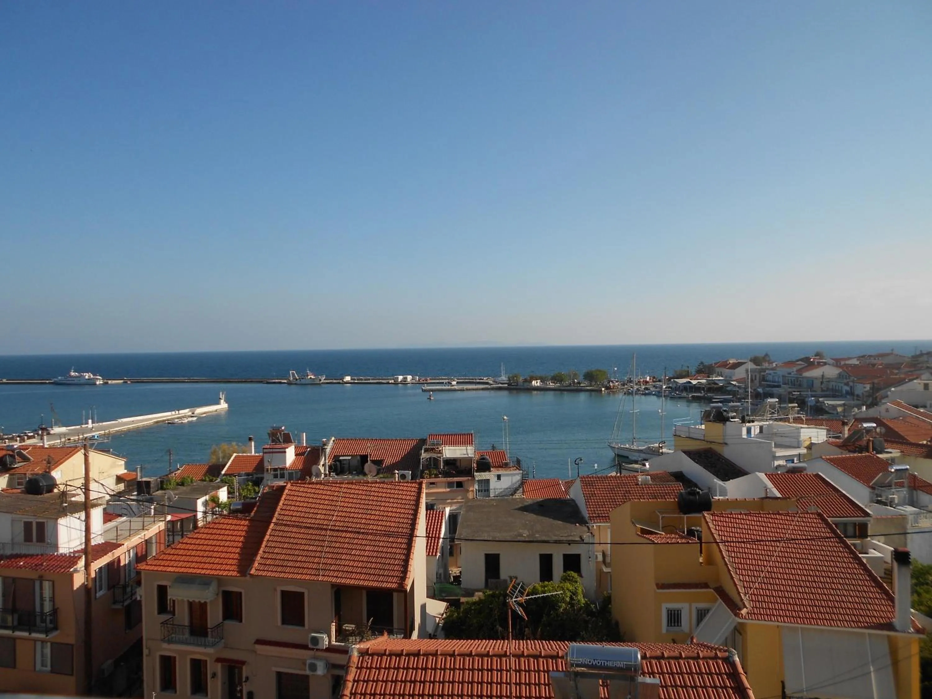 Summer in Zorbas Hotel