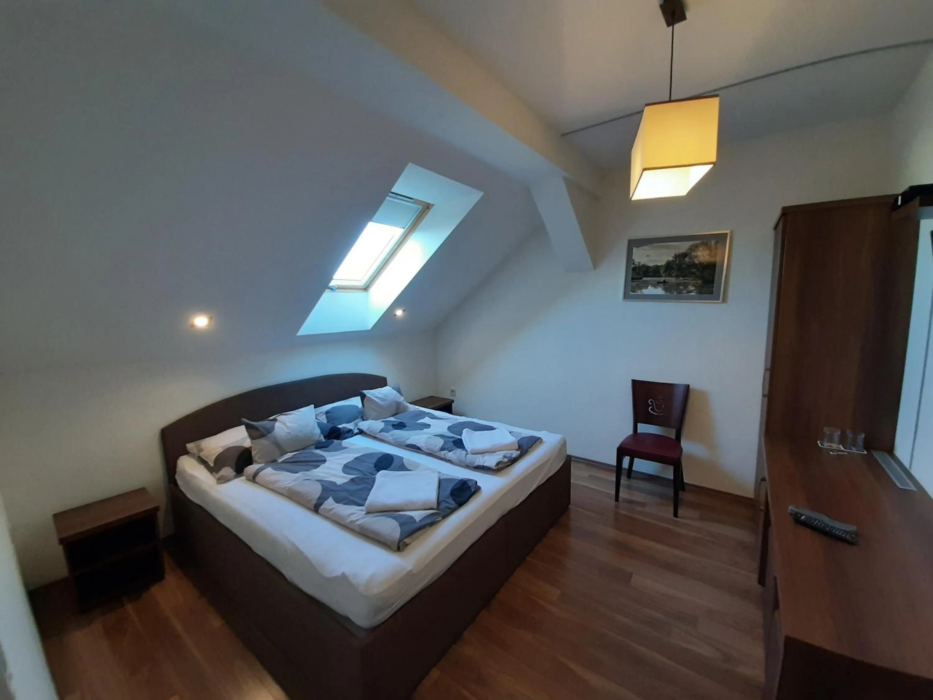 Bed in Viktória Lovas Panzió