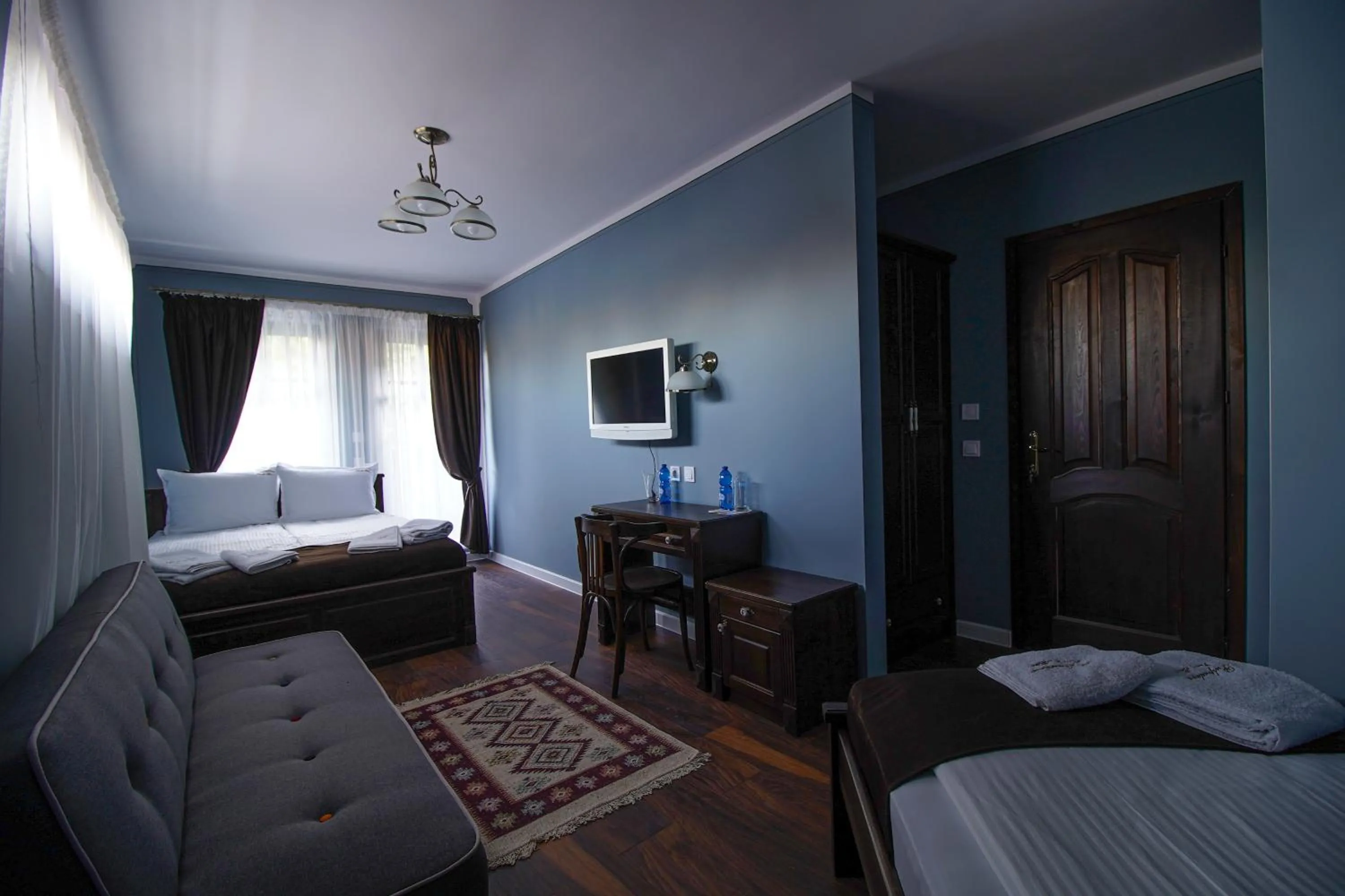 Bed in Pulpudeva Family Hotel