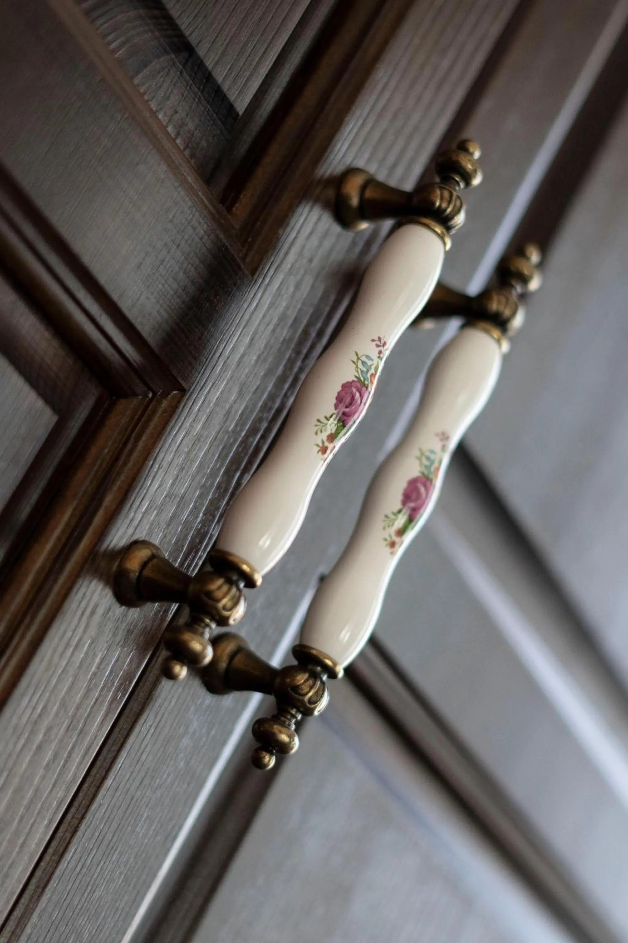 wardrobe in Pulpudeva Family Hotel