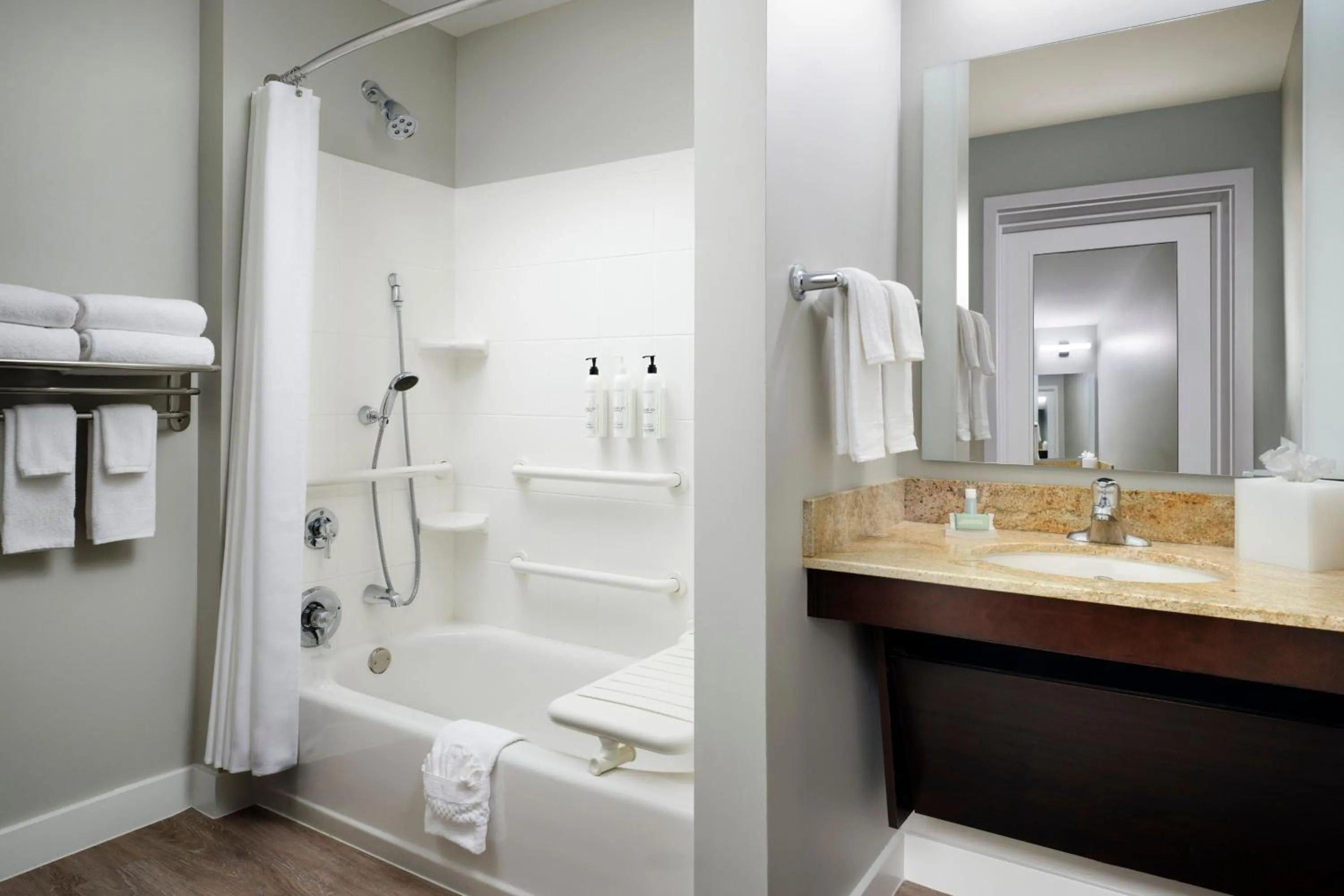 Bathroom in TownePlace Suites San Jose Santa Clara