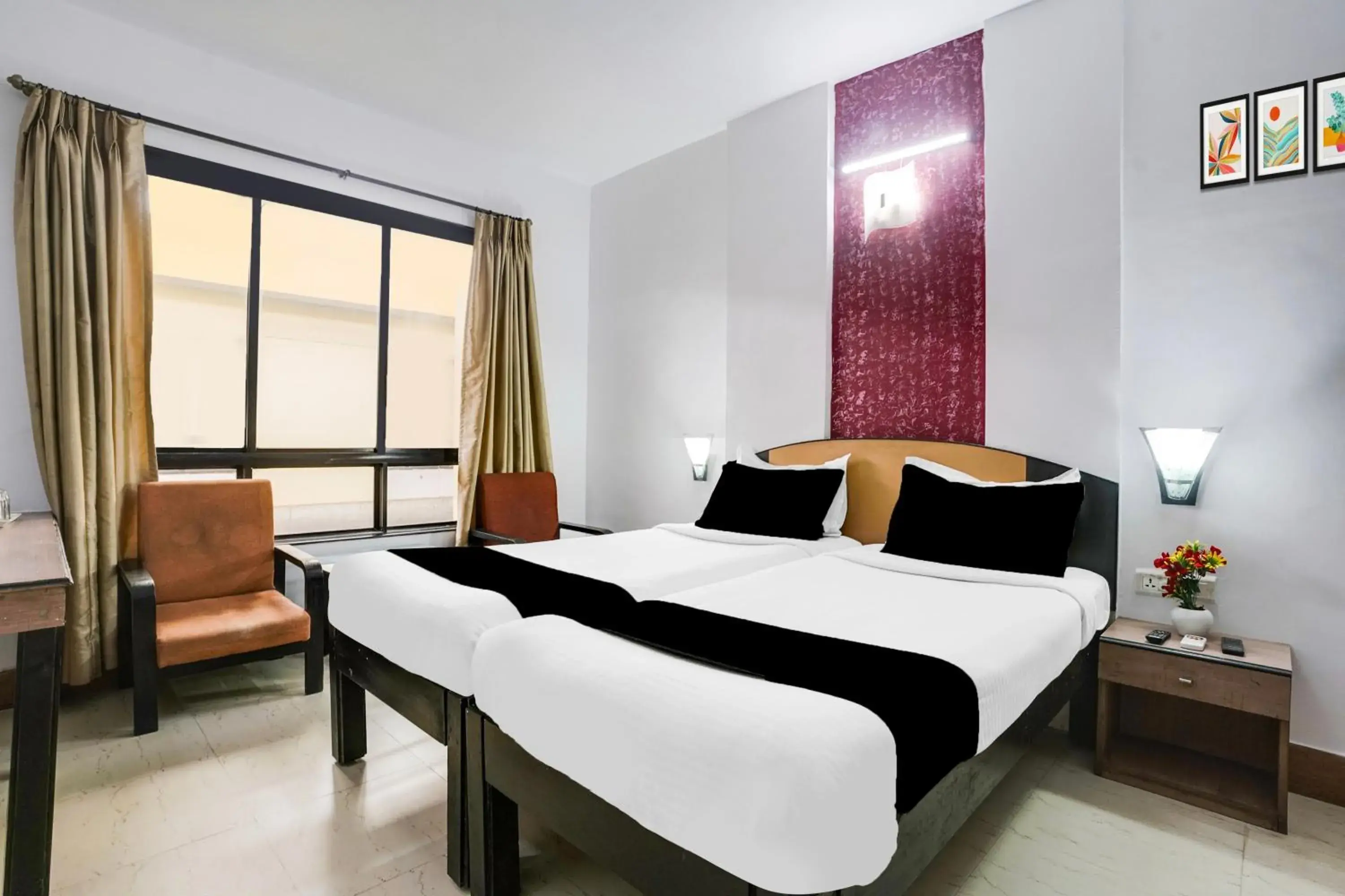 Small Double Room - single occupancy in Townhouse Margao Near Railway Station Formerly Hotel Tanish Small Double Room - single occupancy in Townhouse Margao Near Railway Station Formerly Hotel Tanish