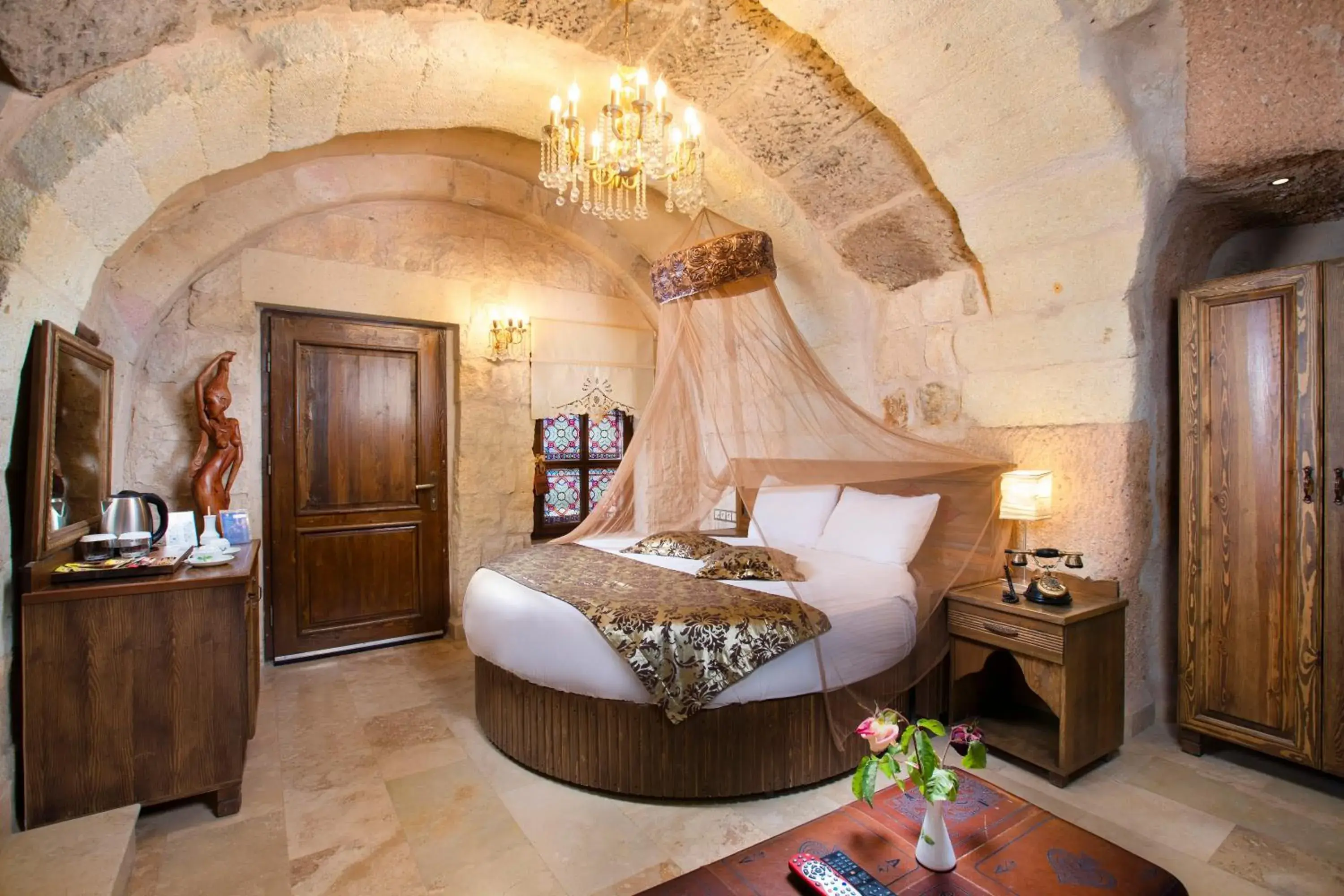Bed in Cappadocia Fairy Chimneys Selfie Cave Hotels - Special Class Bed in Cappadocia Fairy Chimneys Selfie Cave Hotels - Special Class