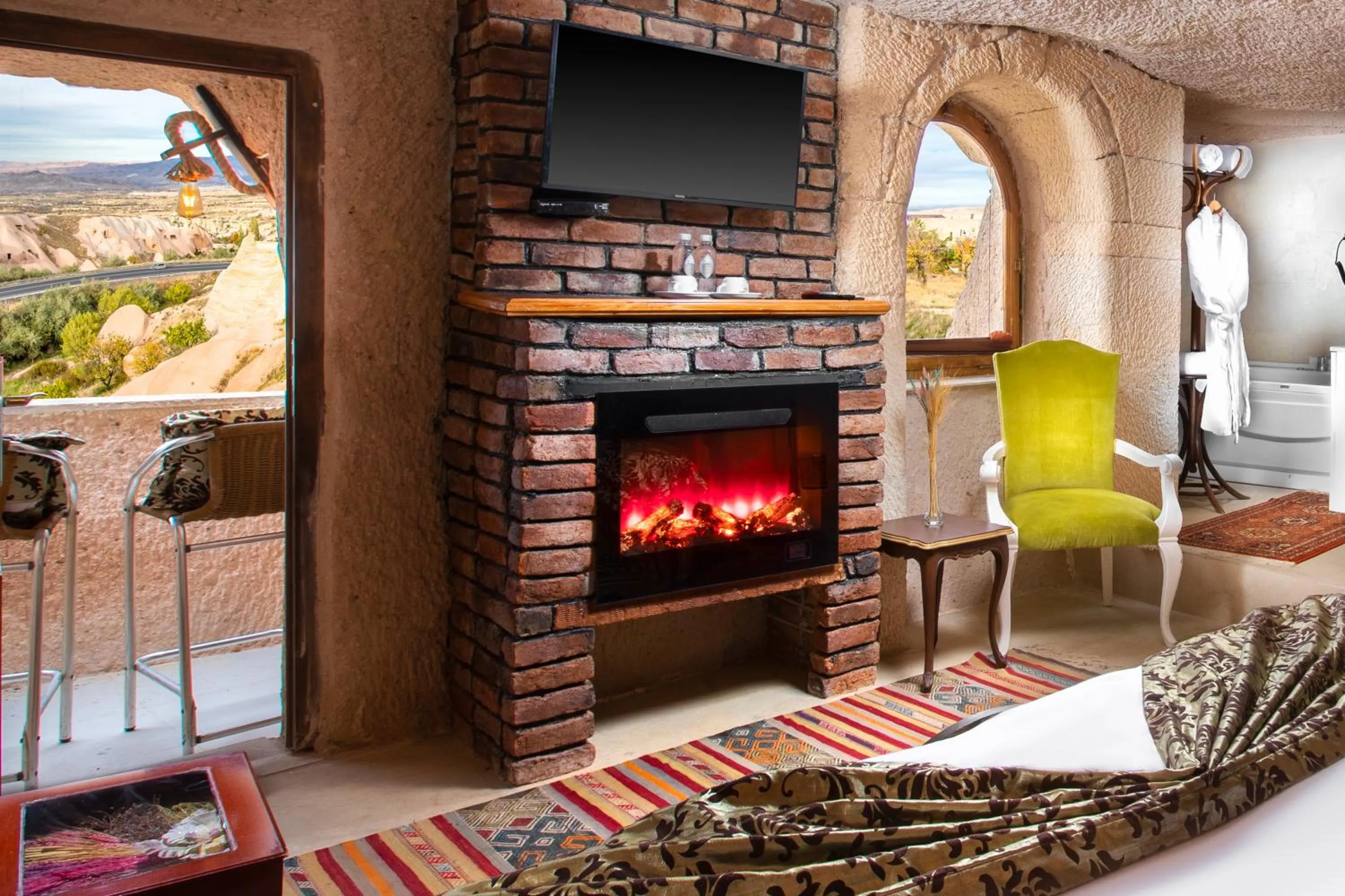 TV and multimedia in Cappadocia Fairy Chimneys Selfie Cave Hotels - Special Class