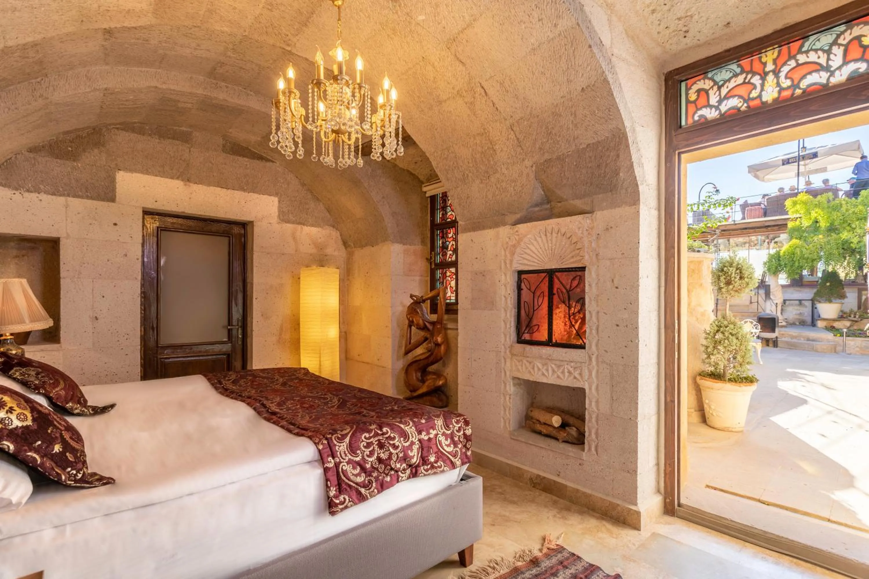 Bed in Cappadocia Fairy Chimneys Selfie Cave Hotels - Special Class