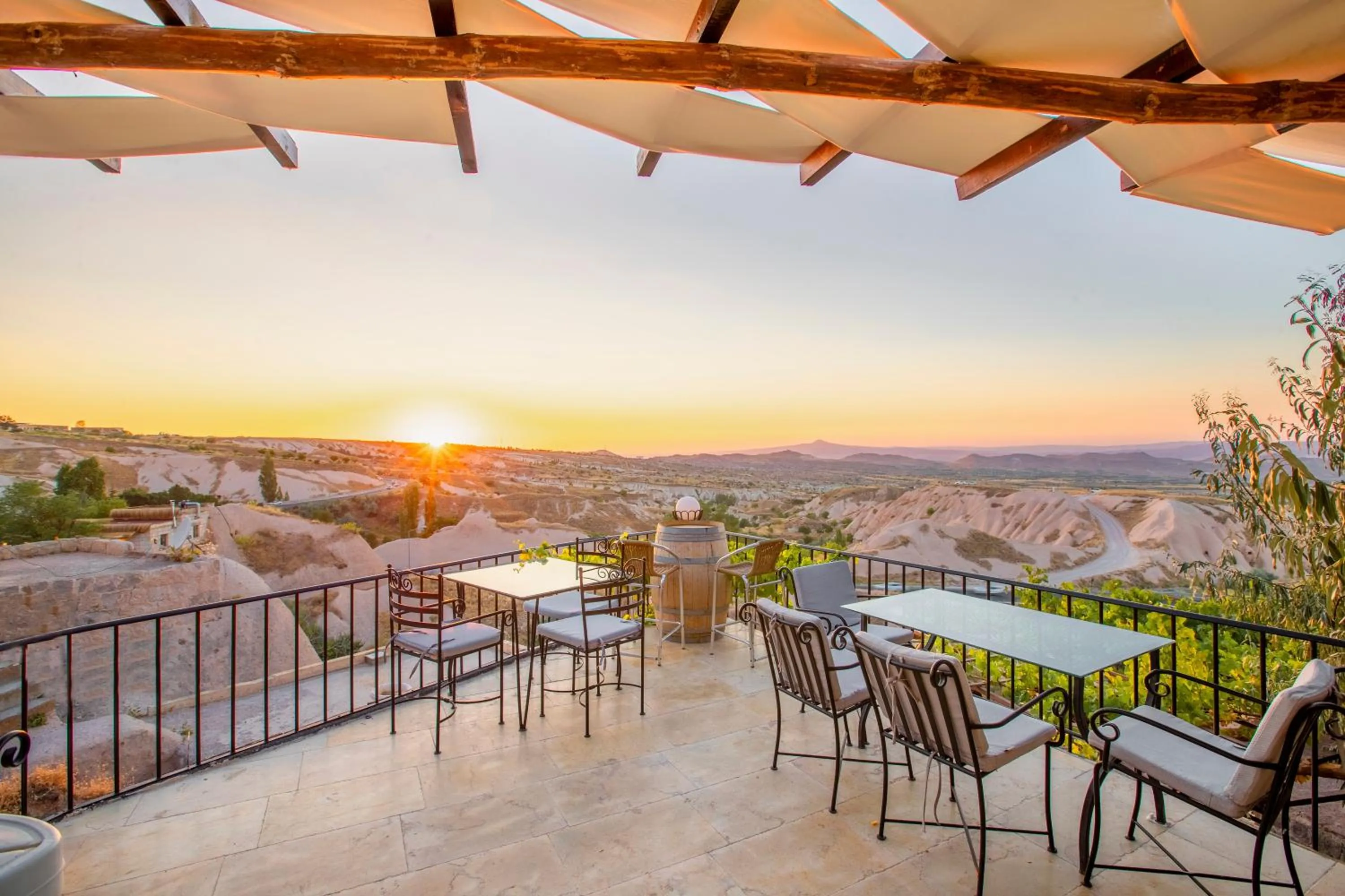 Patio in Cappadocia Fairy Chimneys Selfie Cave Hotels - Special Class