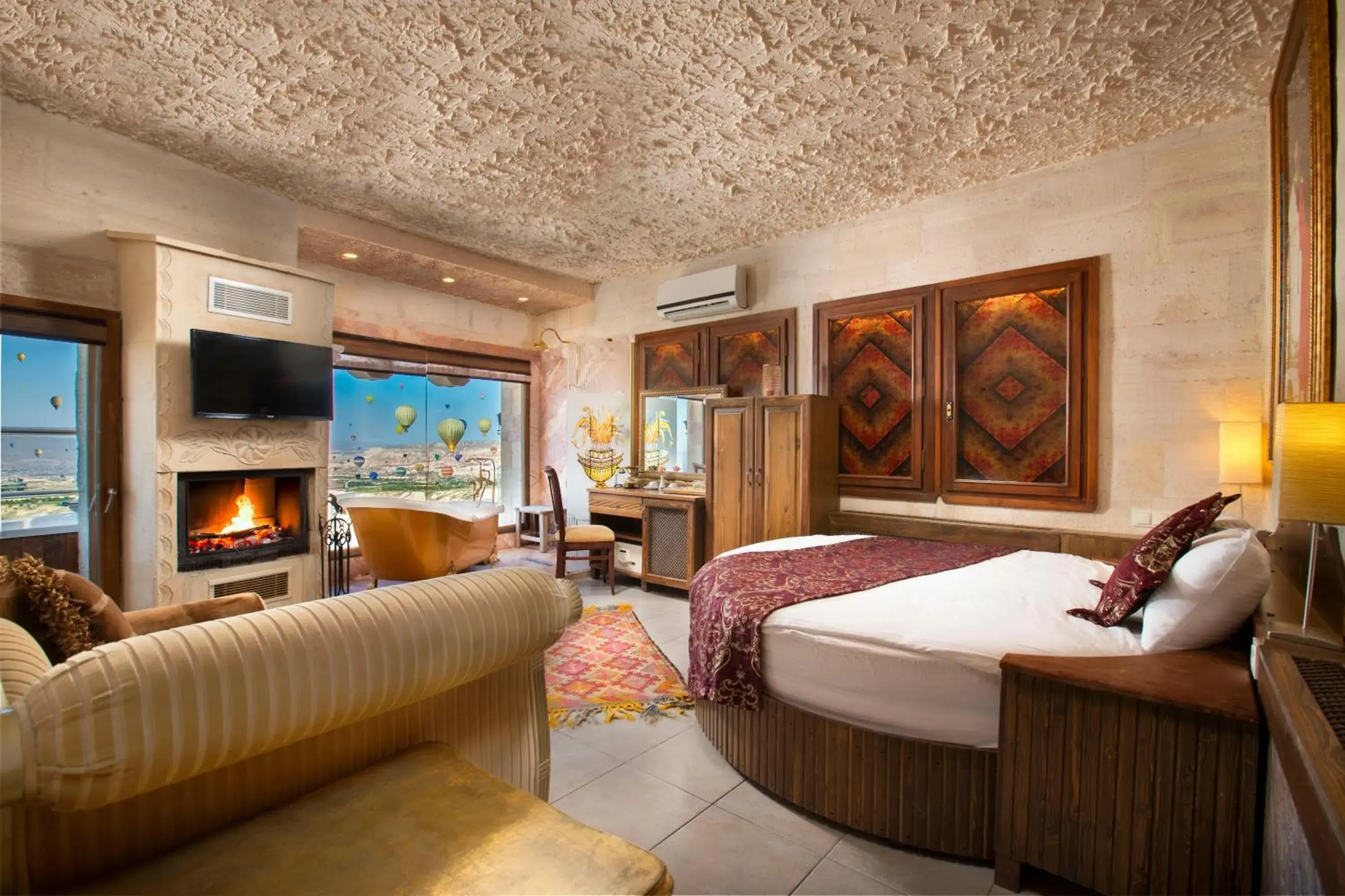 View (from property/room), Bed in Cappadocia Fairy Chimneys Selfie Cave Hotels - Special Class View (from property/room), Bed in Cappadocia Fairy Chimneys Selfie Cave Hotels - Special Class