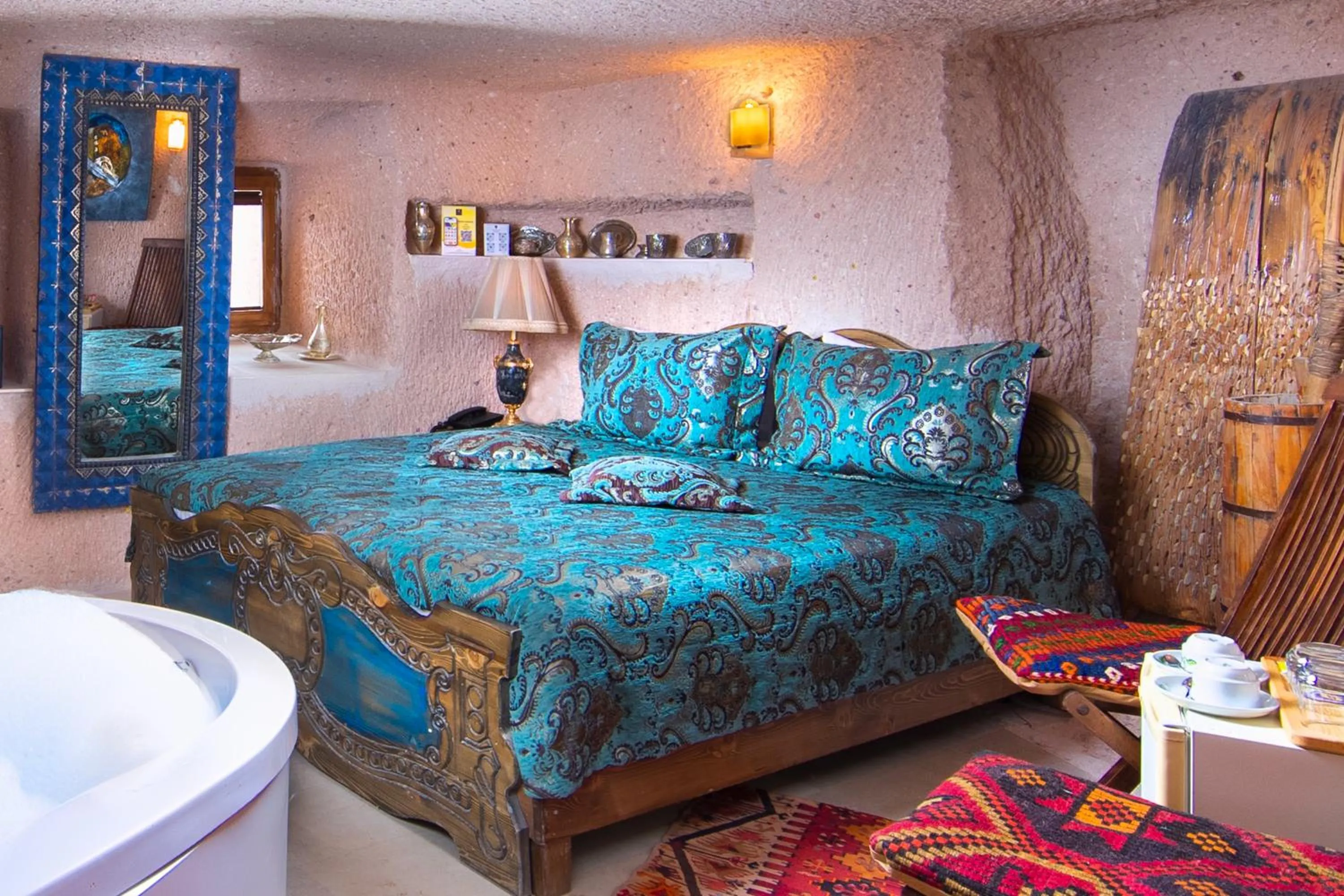 Bed in Cappadocia Fairy Chimneys Selfie Cave Hotels - Special Class